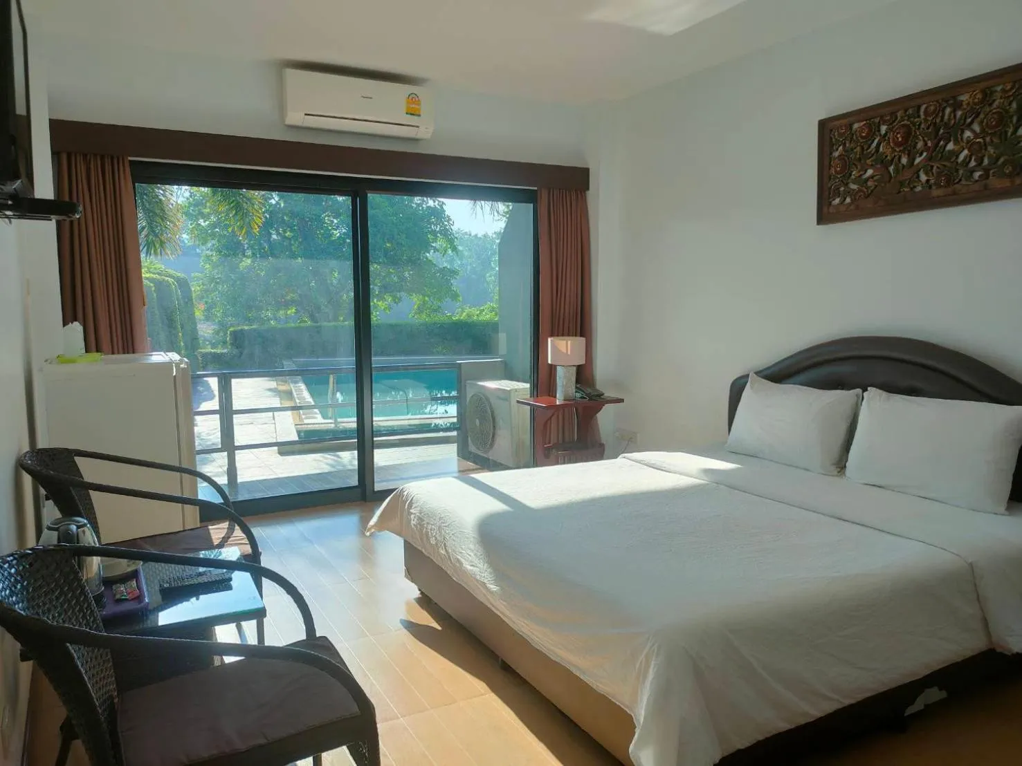 Bed in Evergreen Resort Chanthaburi