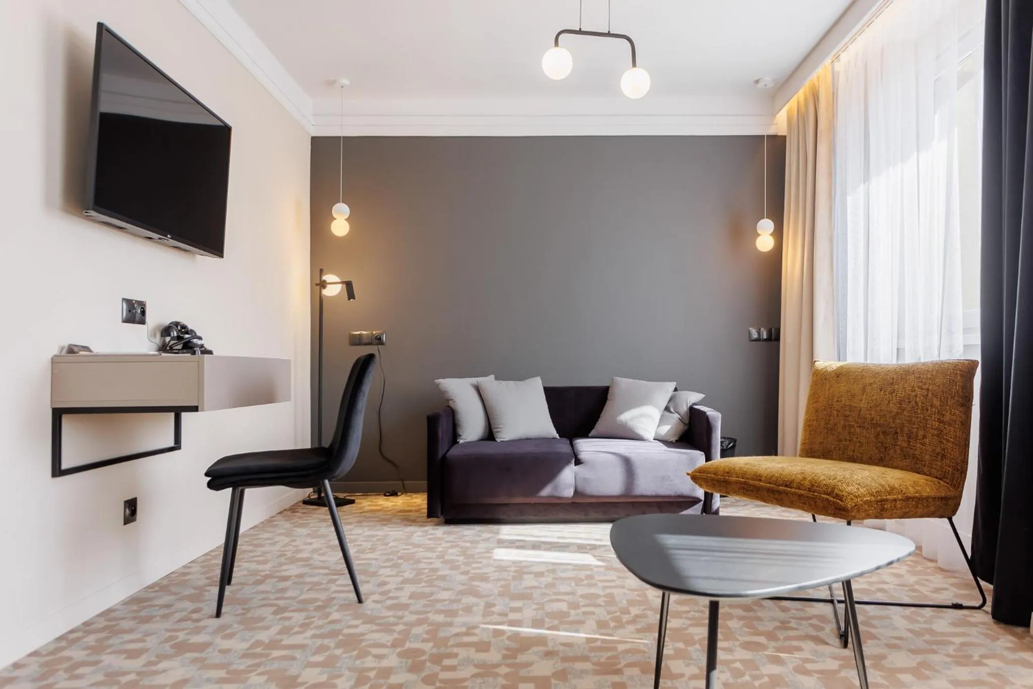 Seating area in Hotel Tarnovia