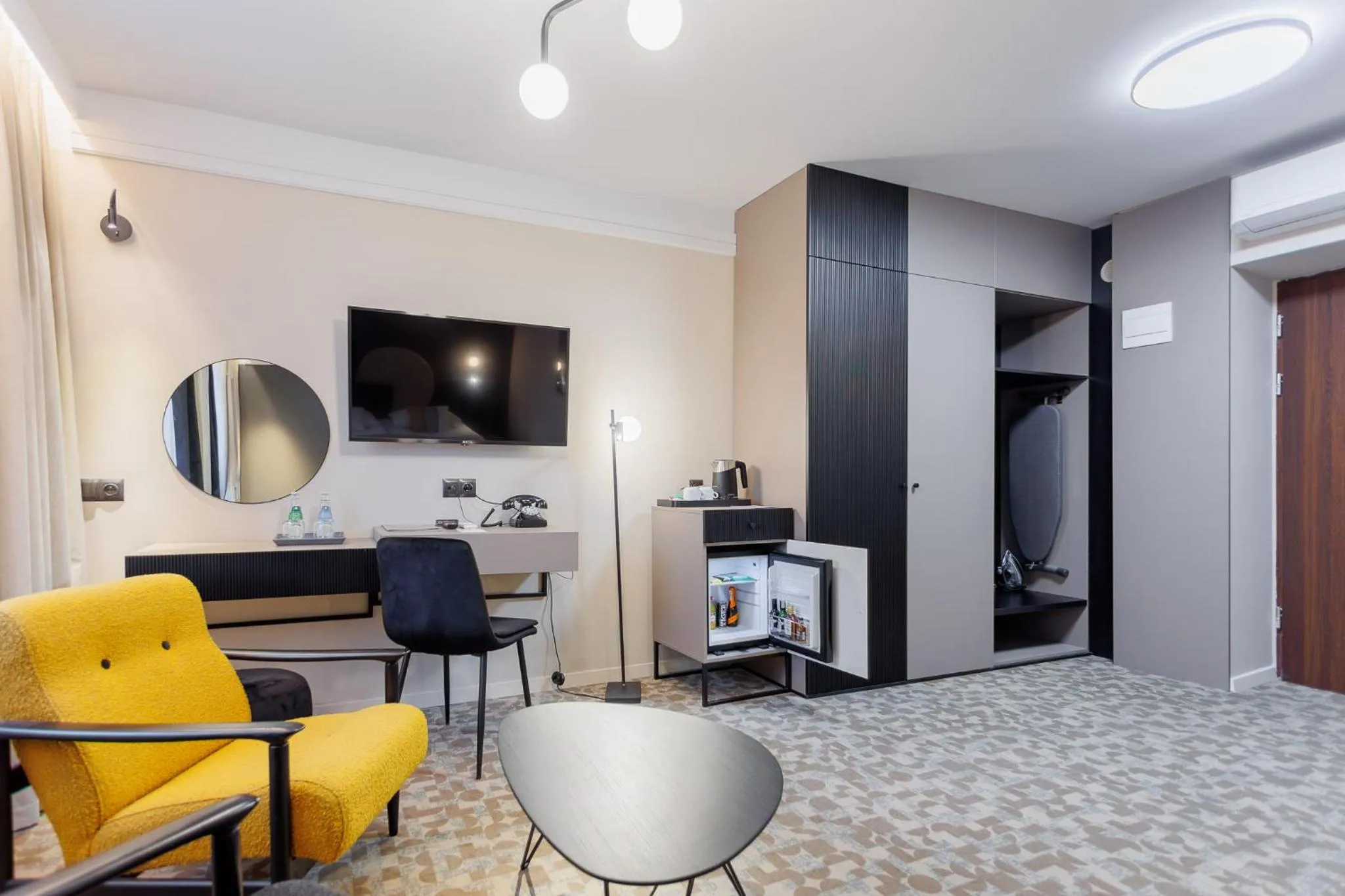 Seating area in Hotel Tarnovia