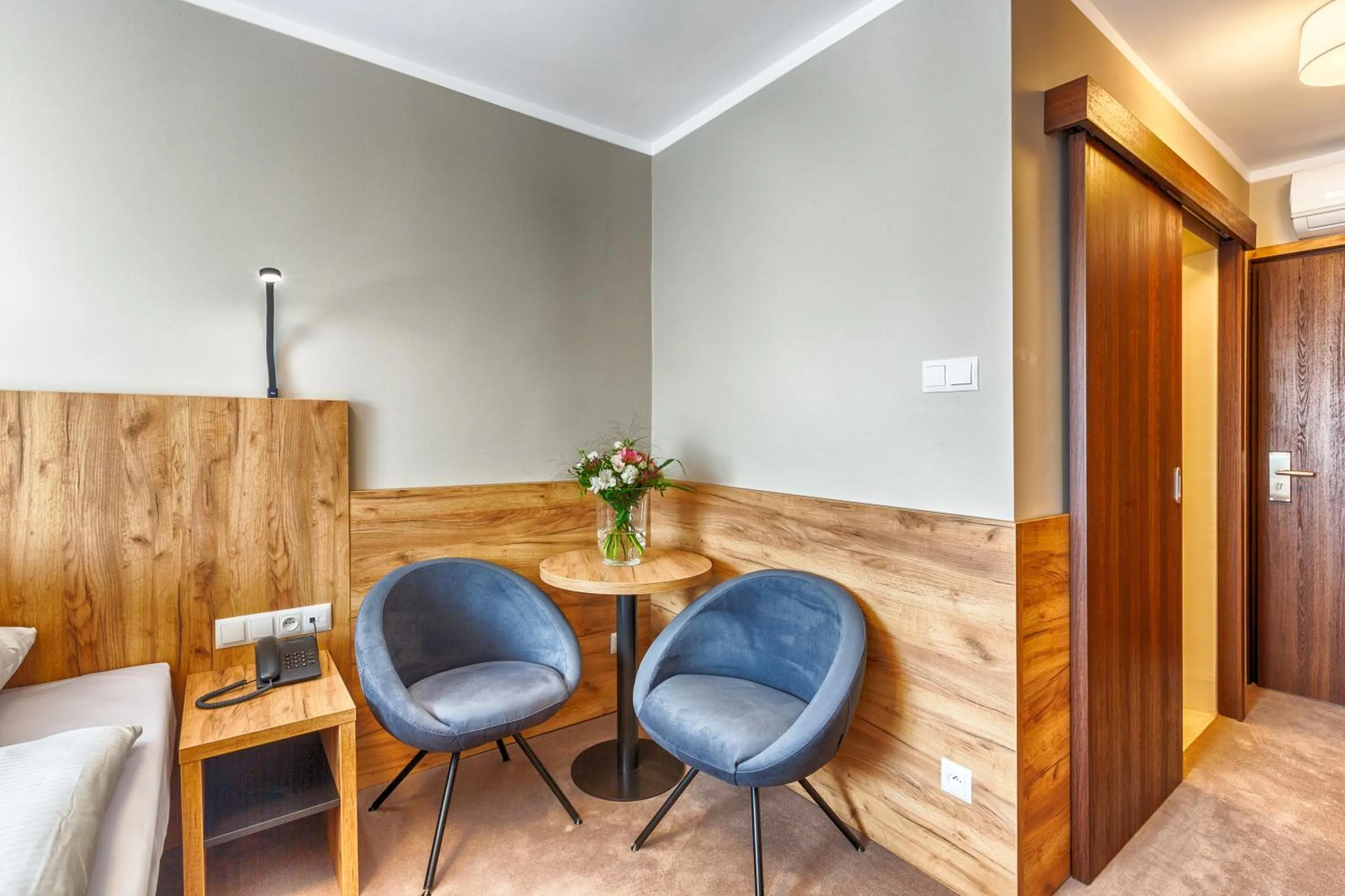 Seating area in Hotel Tarnovia