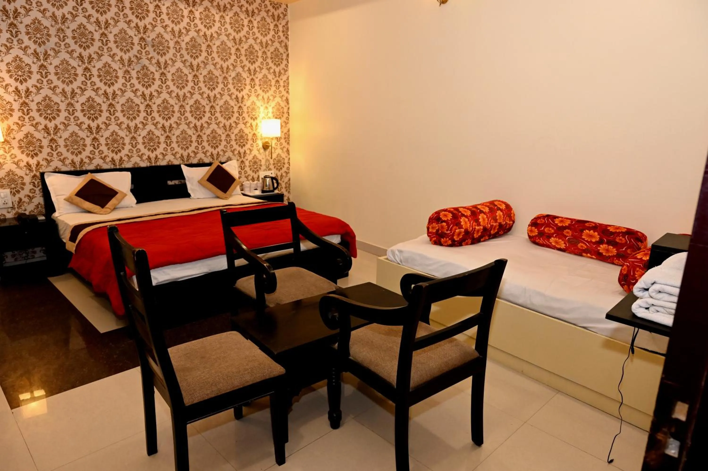 Photo of the whole room, Bed in Om Heritage Haveli