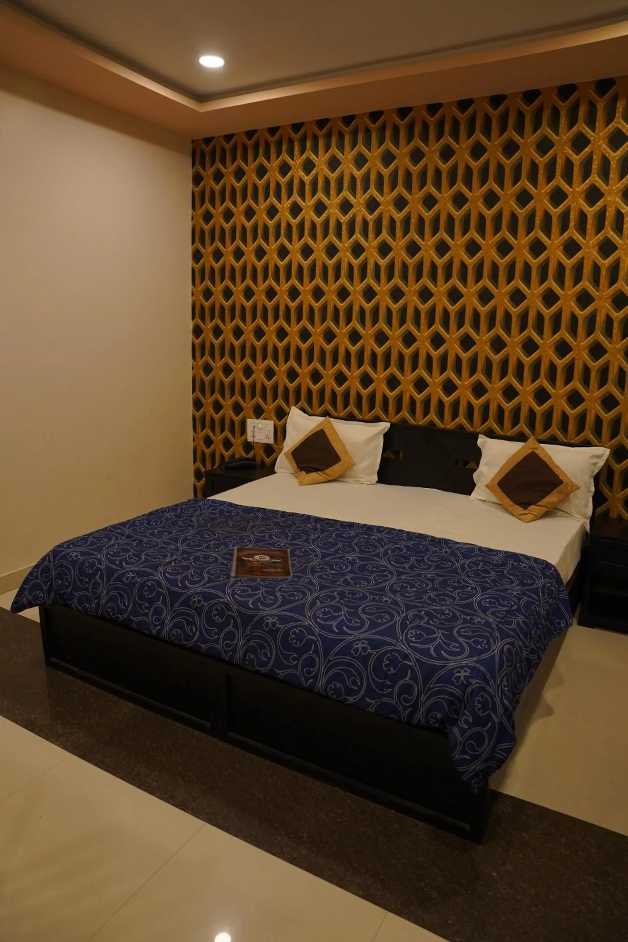 Bed in Om Heritage Haveli