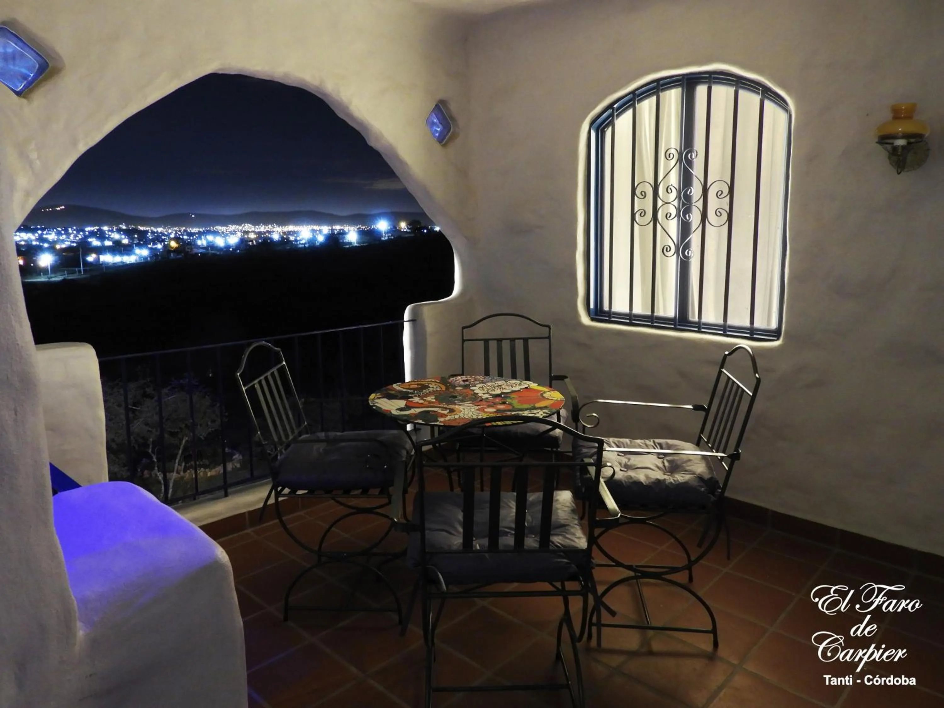 Mountain view in El Faro de Carpier - ApartHotel & Restaurante Bar Cafetería