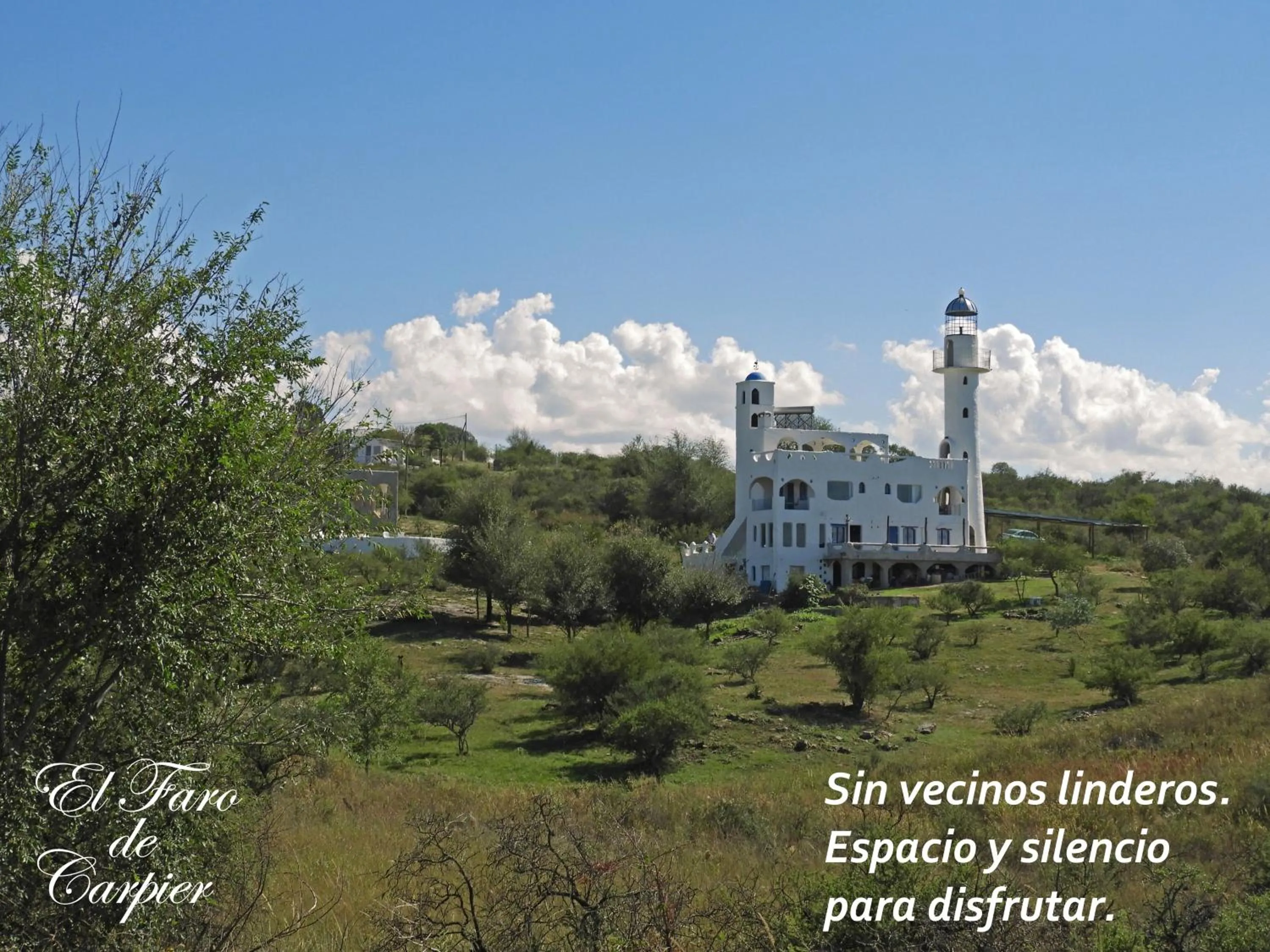 Property building in El Faro de Carpier - ApartHotel & Restaurante Bar Cafetería