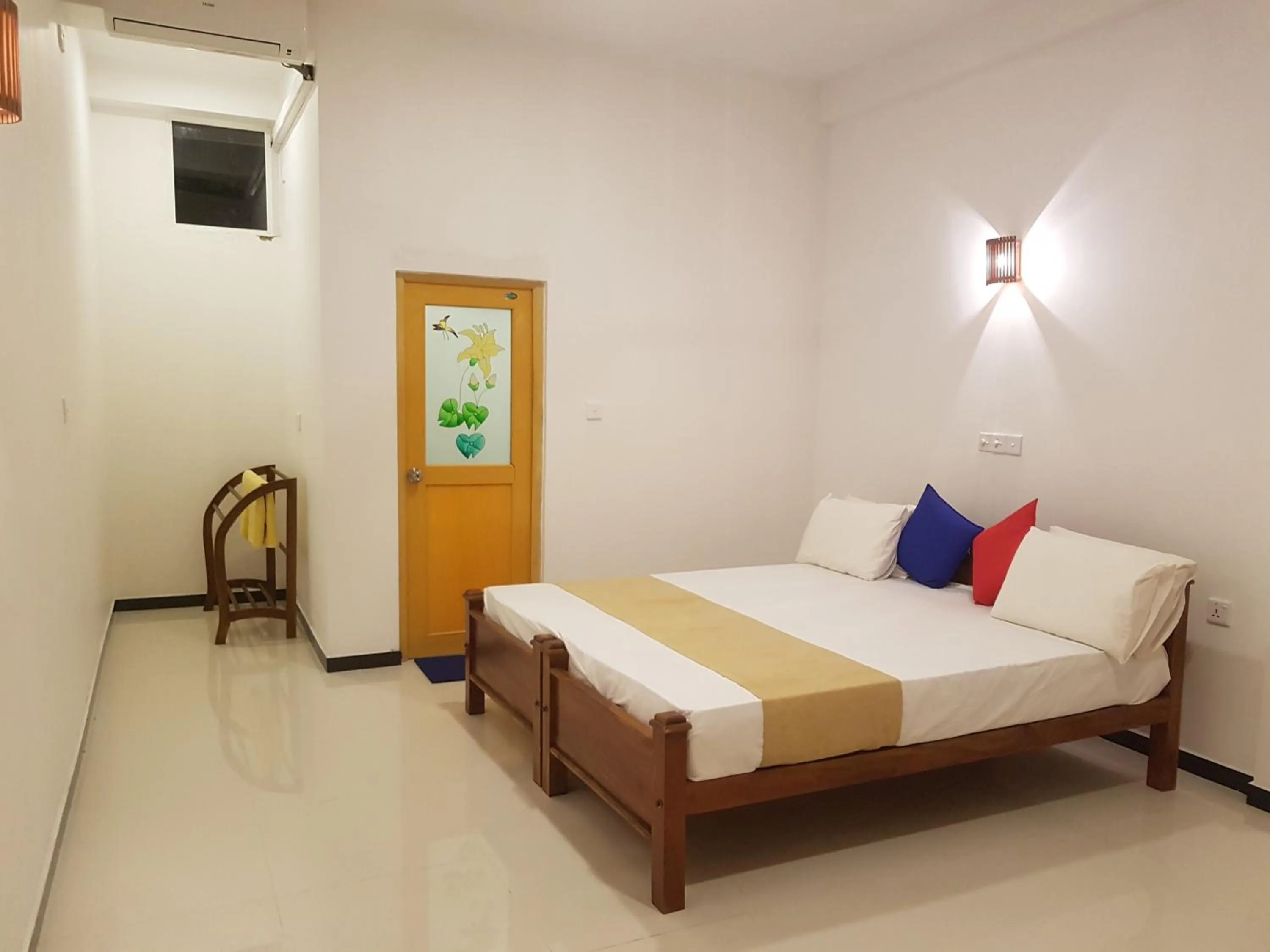 Bed in Sunray Beach House