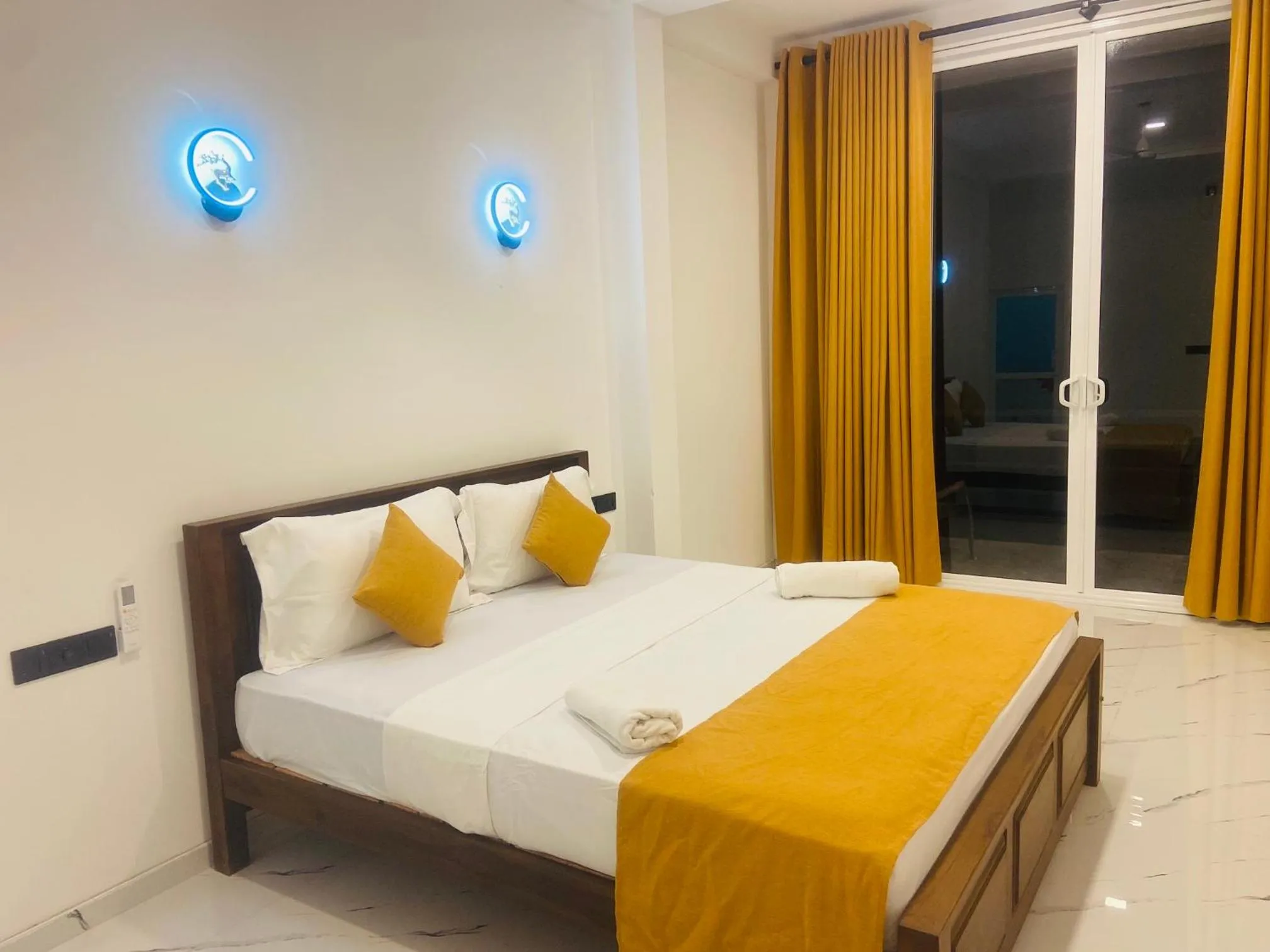 Bed in Sunray Beach House