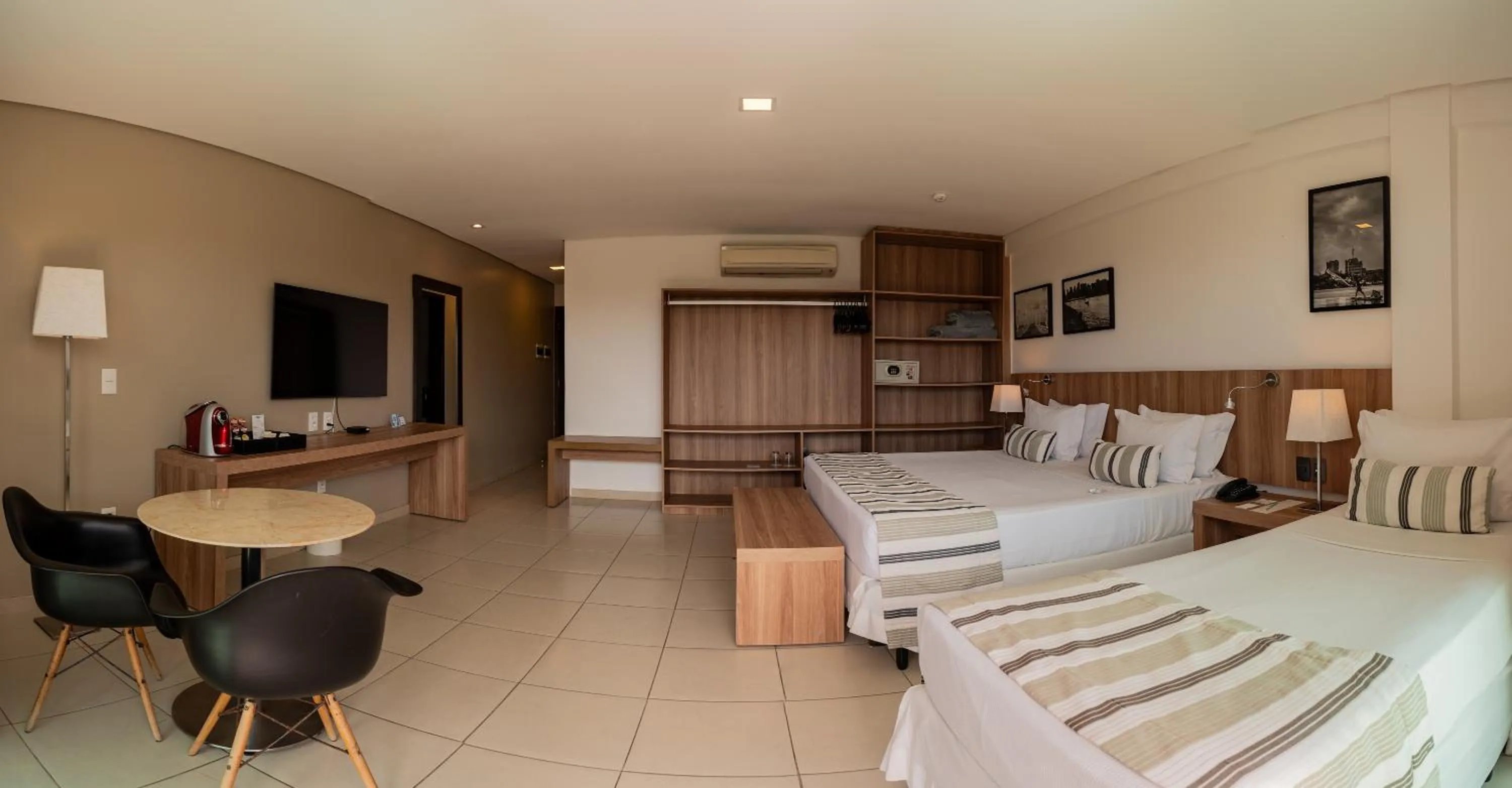 Bed in Crocobeach Hotel