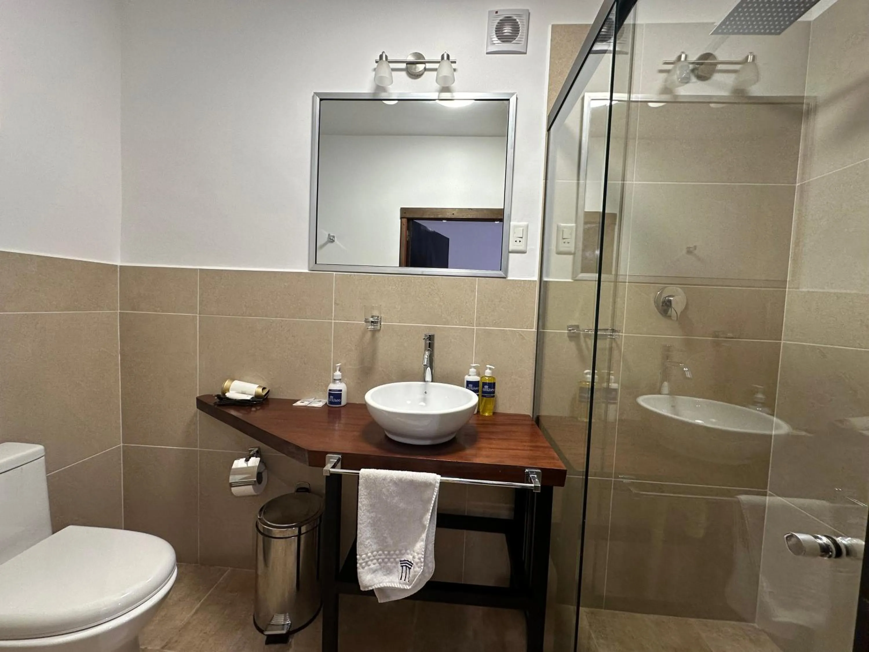 Bathroom in El Museo Hotel Boutique