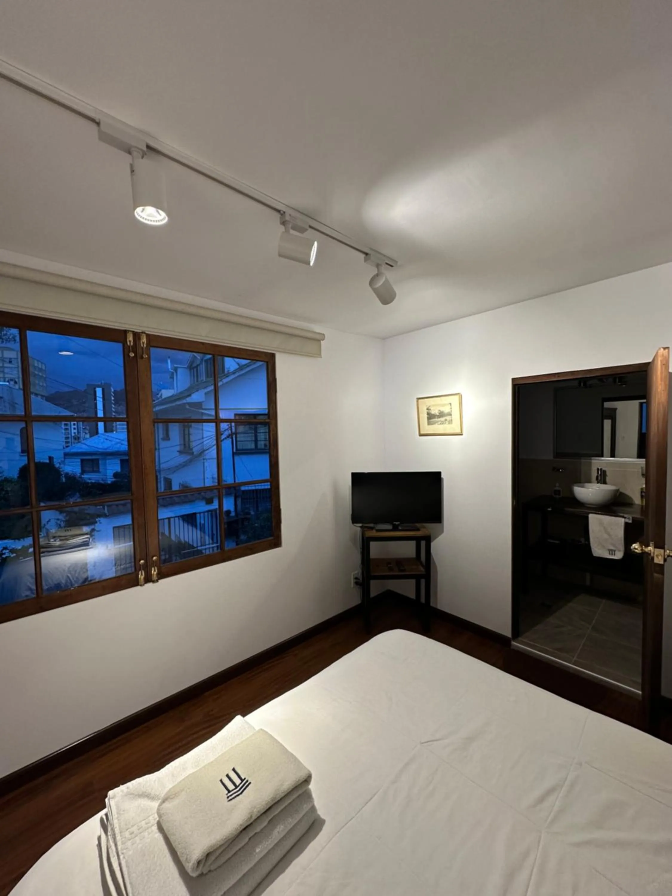 Bedroom, Bed in El Museo Hotel Boutique