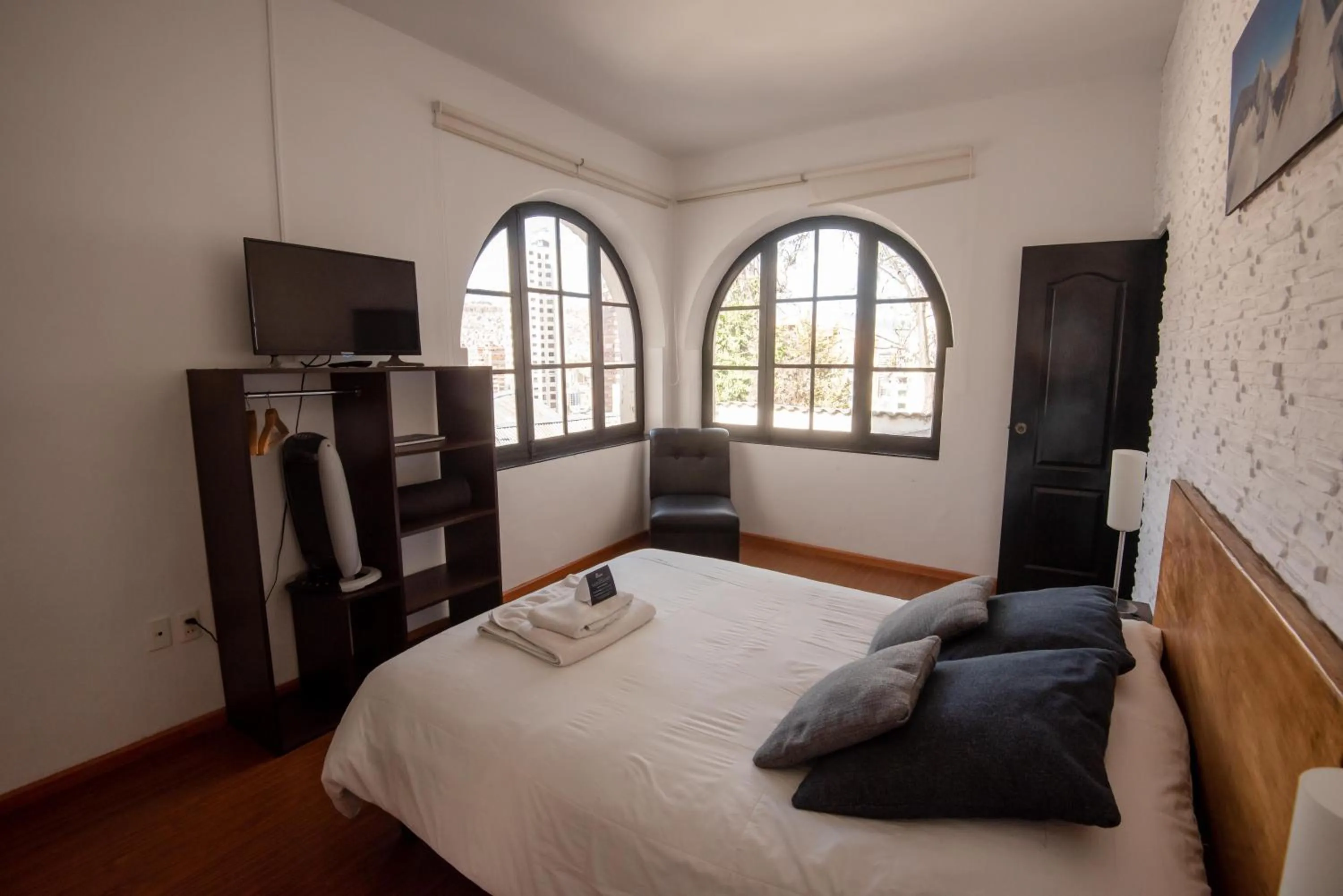 Photo of the whole room, Bed in El Museo Hotel Boutique