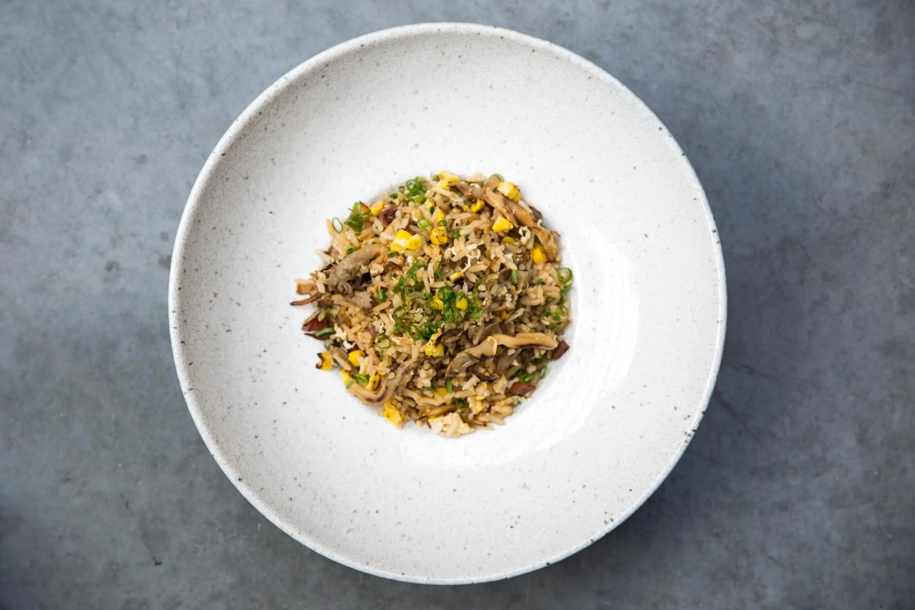 Restaurant/places to eat in Kimpton Gray Hotel Chicago by IHG