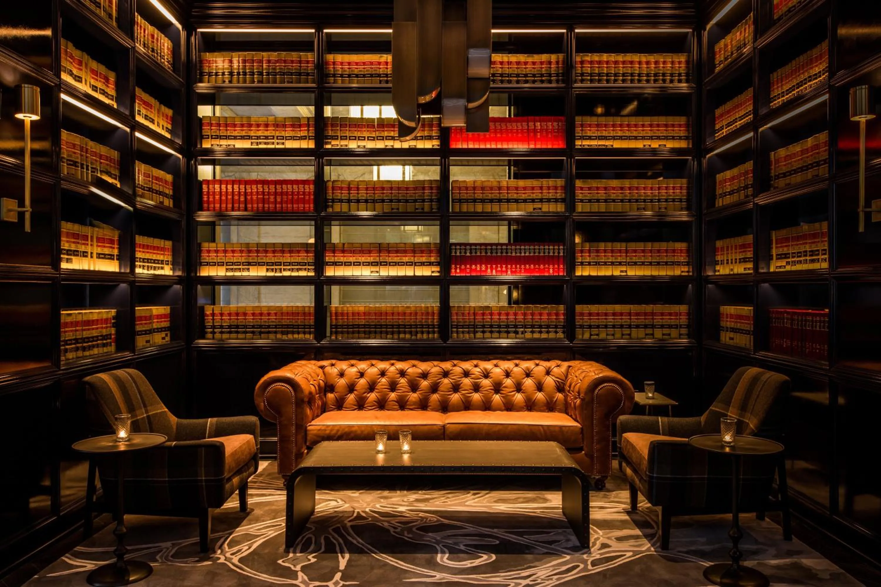 Restaurant/places to eat in Kimpton Gray Hotel Chicago by IHG