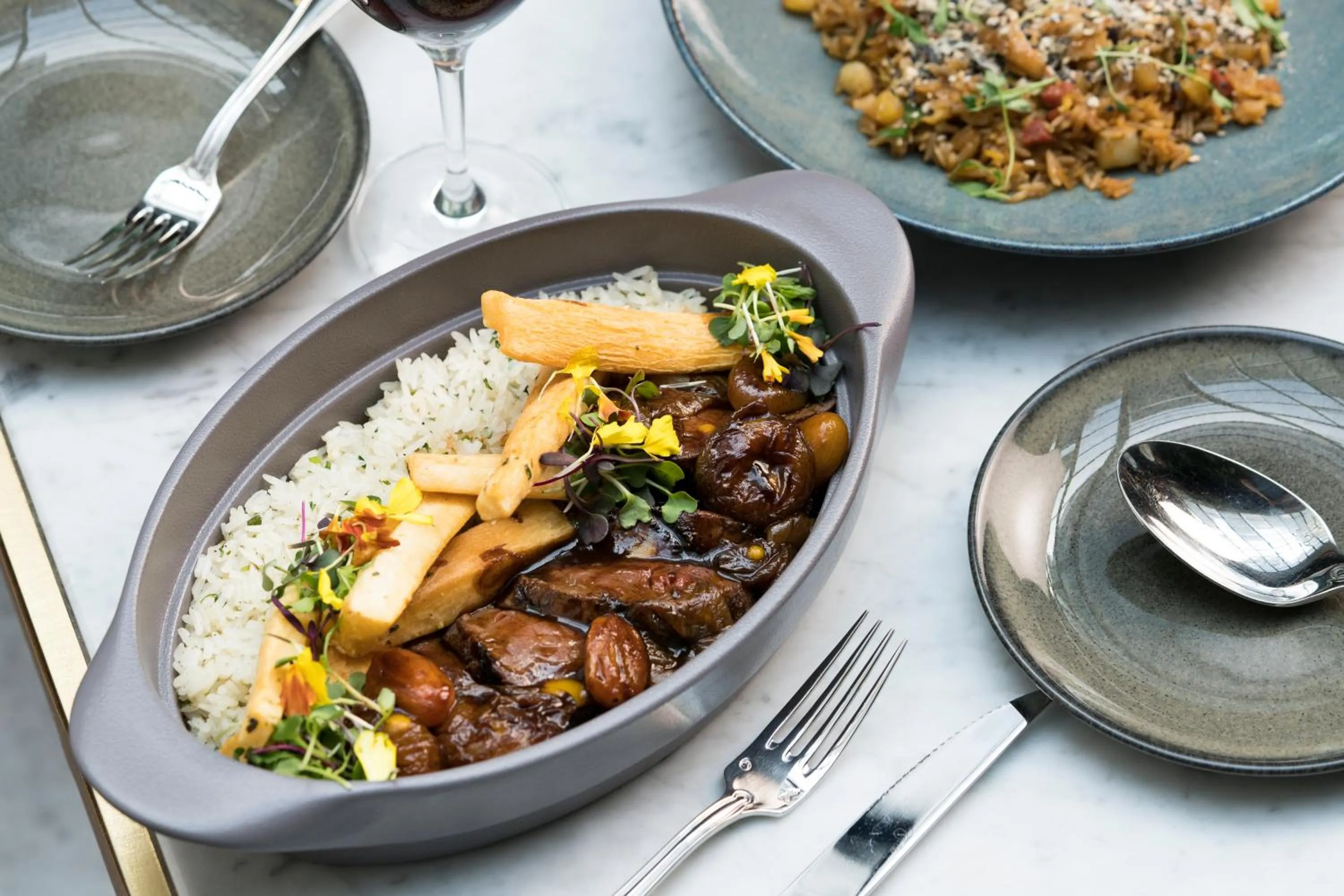 Restaurant/places to eat in Kimpton Gray Hotel Chicago by IHG