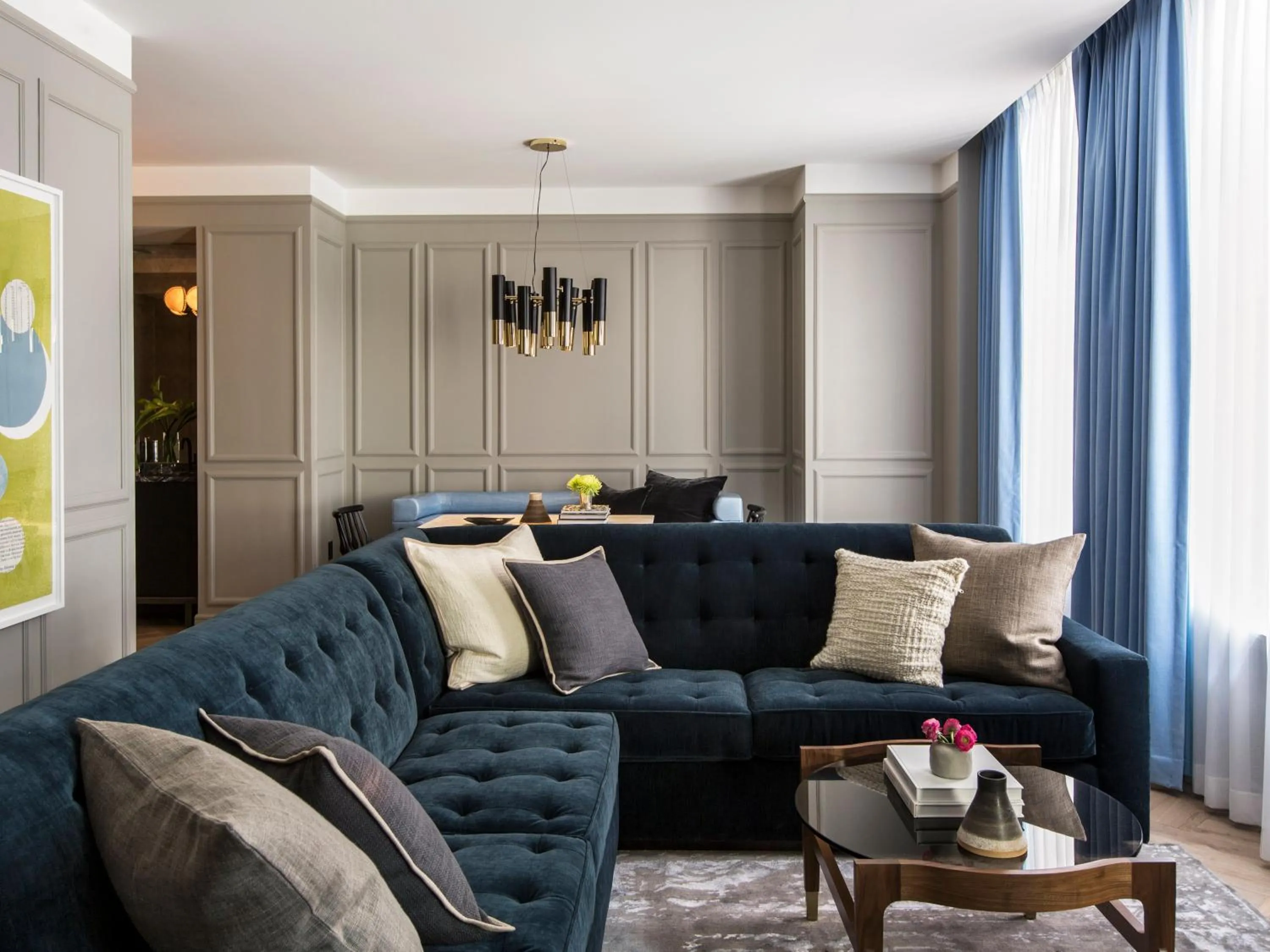 Photo of the whole room in Kimpton Gray Hotel Chicago by IHG