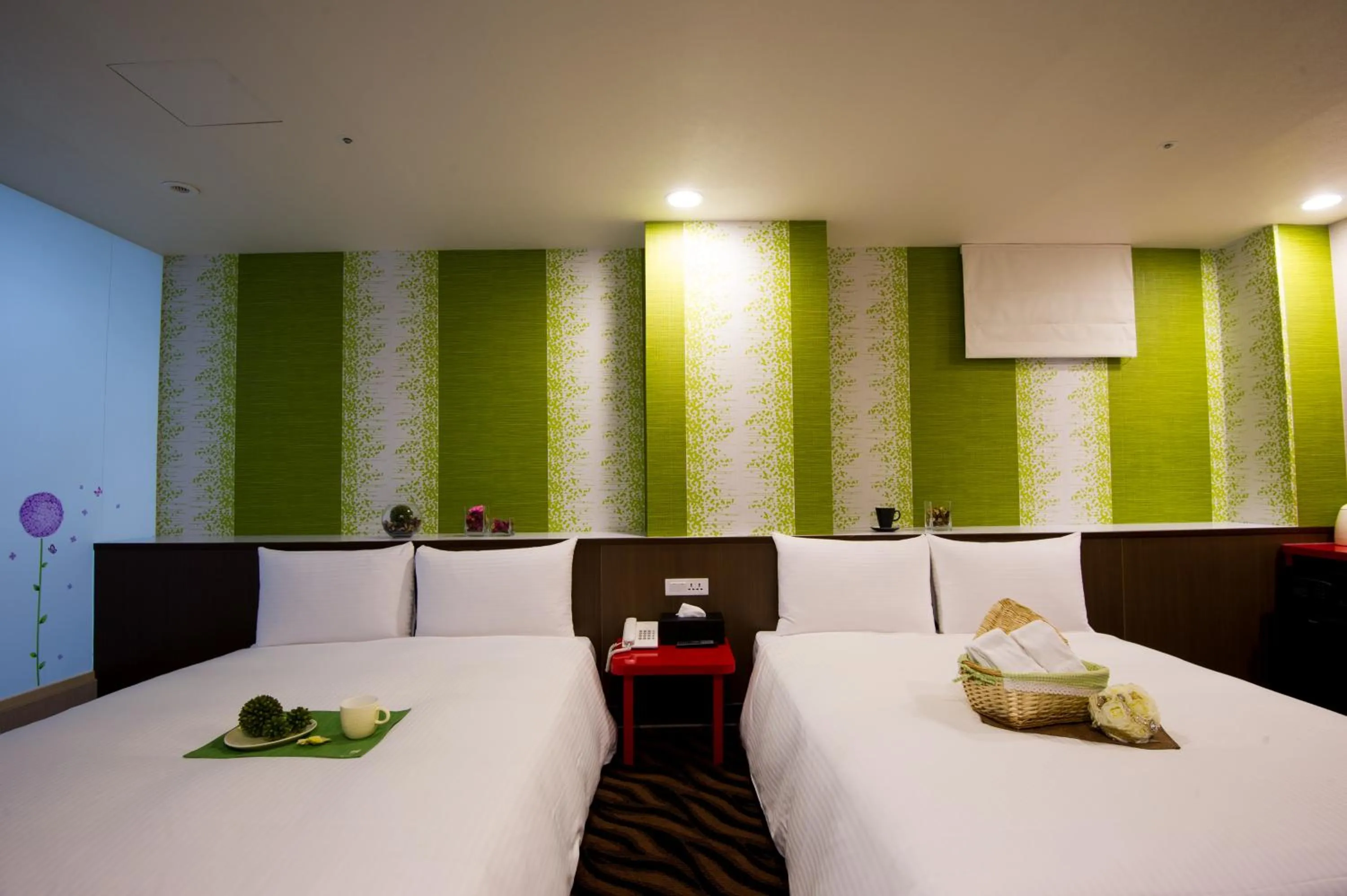 Bedroom, Bed in Hotel 6 - ZhongHua