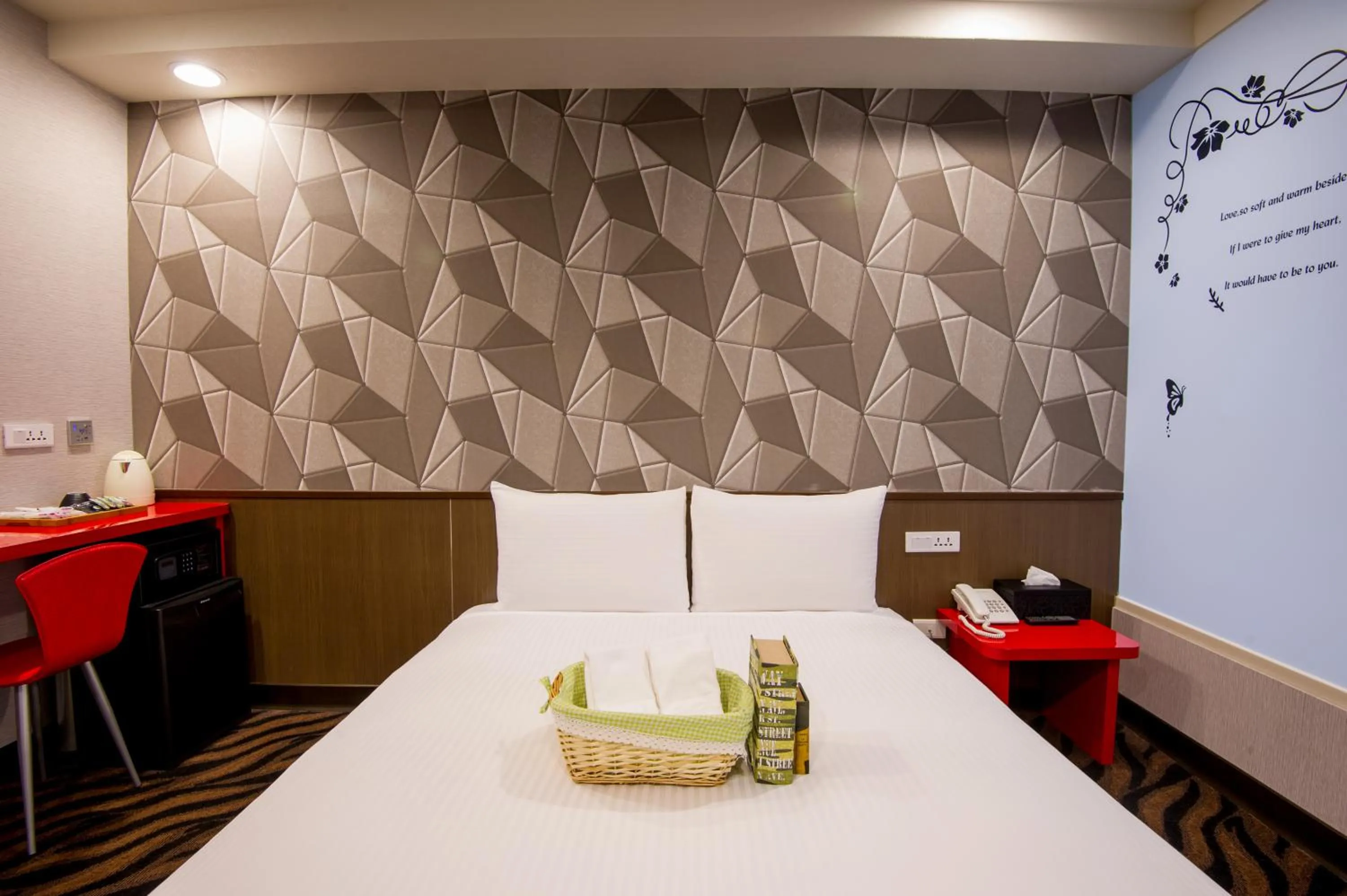 Bedroom in Hotel 6 - ZhongHua