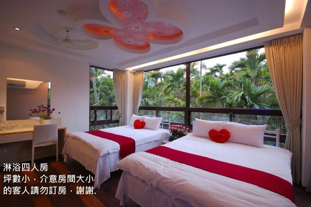 Photo of the whole room, Bed in Full House Homestay