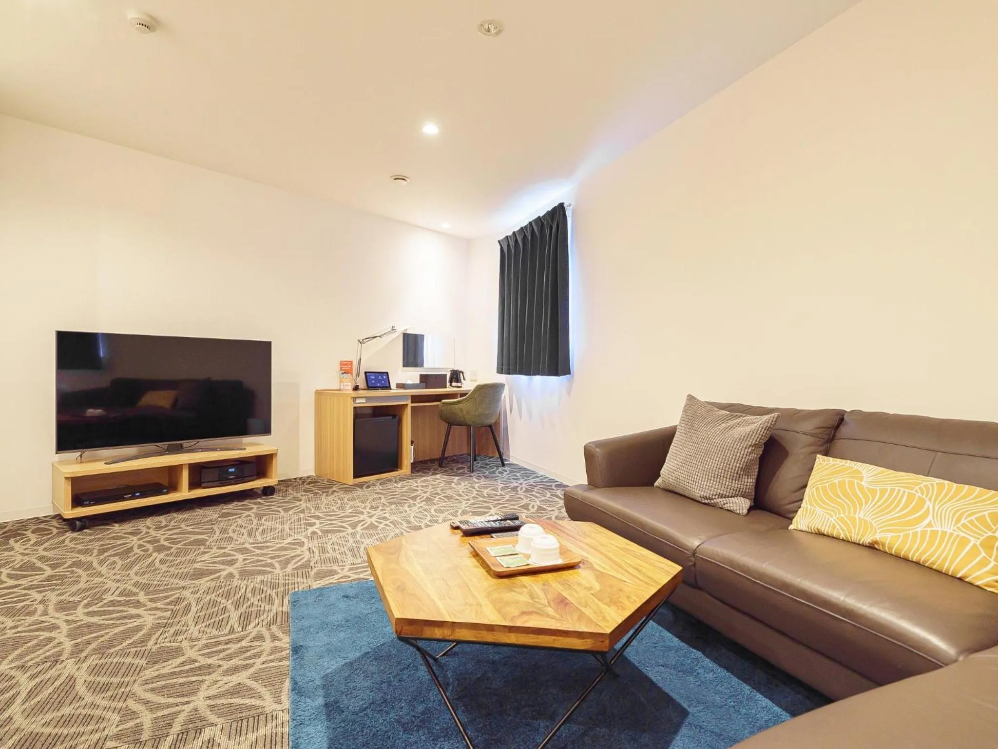 Seating area in Sakura Garden Hotel