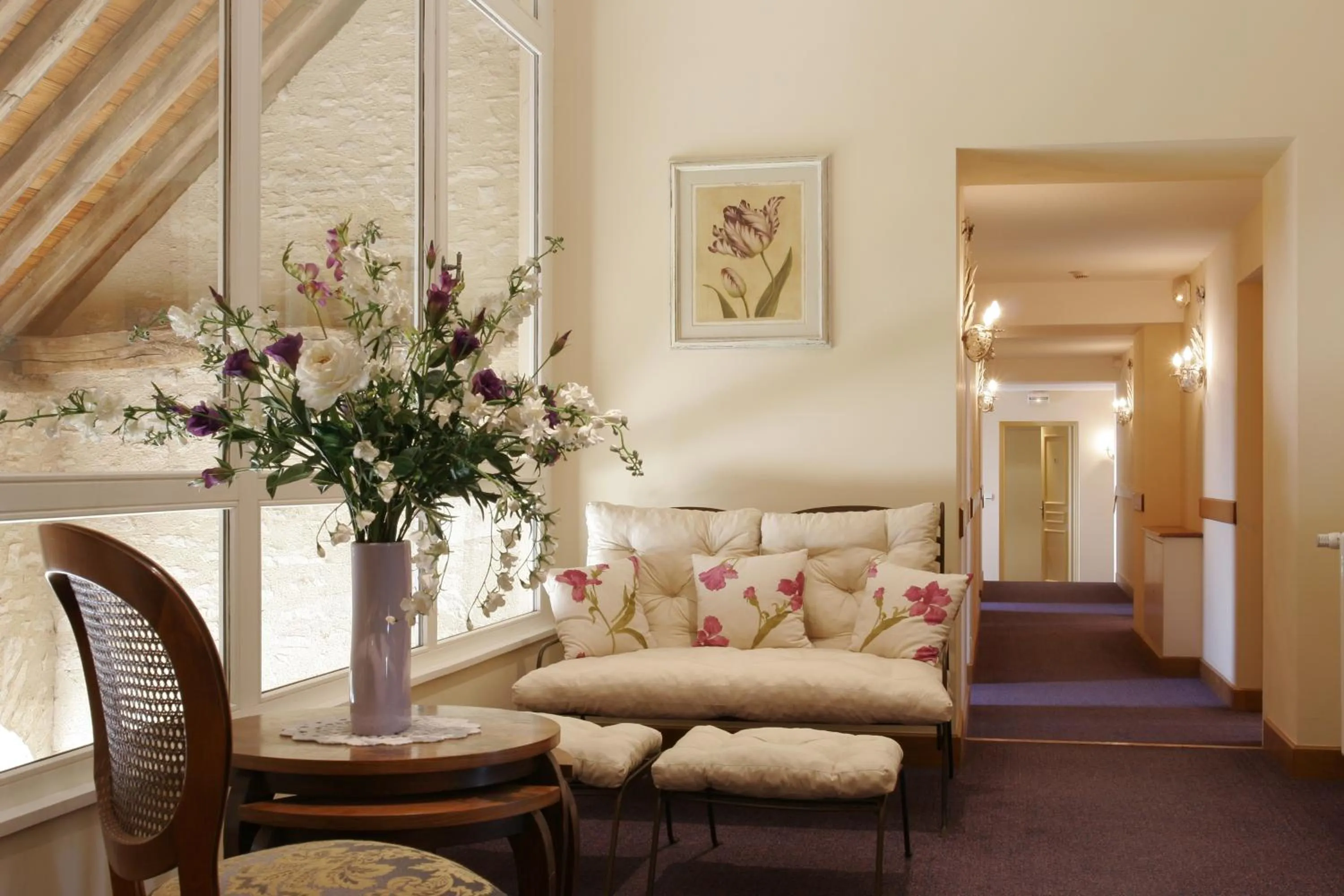 Lobby or reception in Hôtel Le Clos