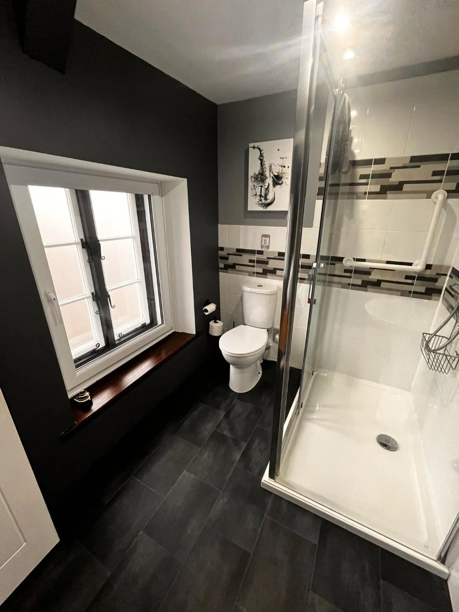 Shower in Old Manor House