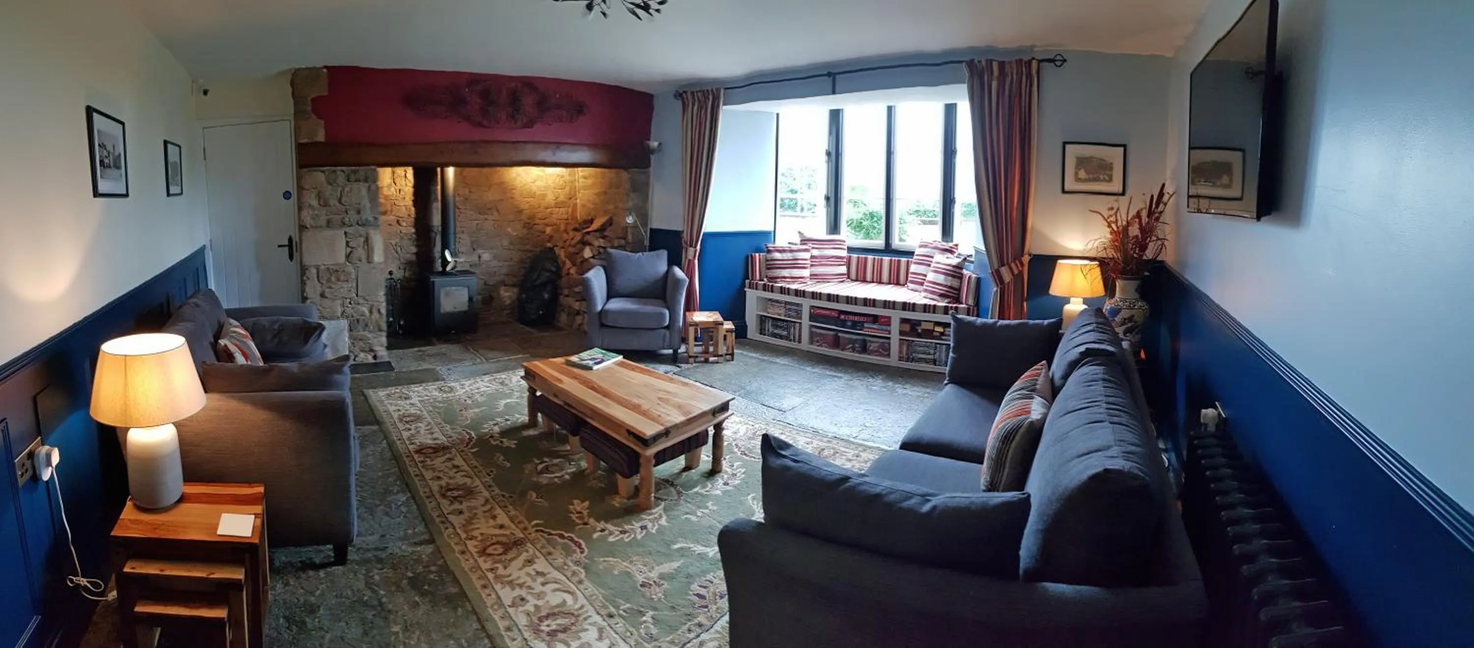 Communal lounge/ TV room in Old Manor House