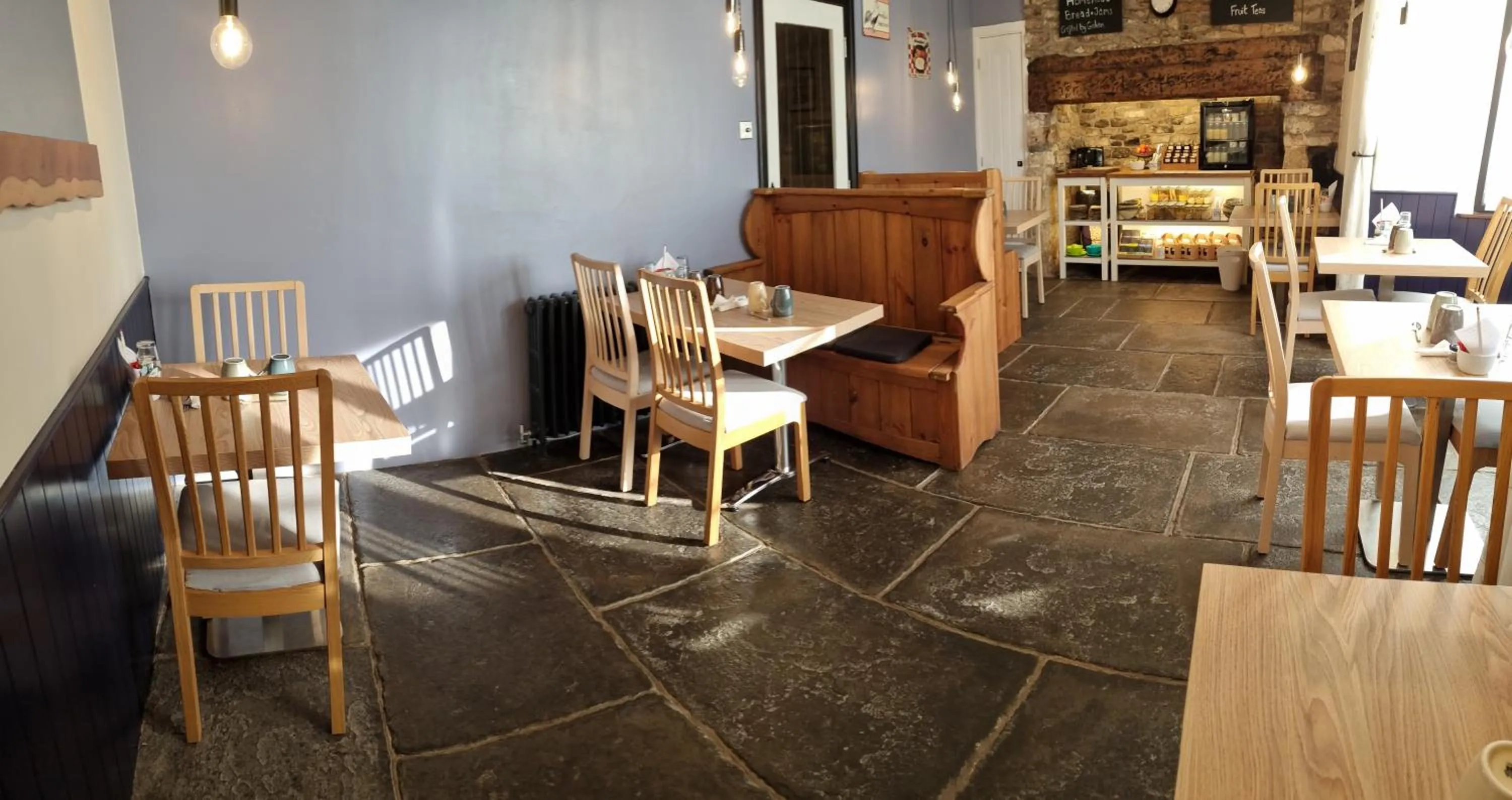 Breakfast in Old Manor House