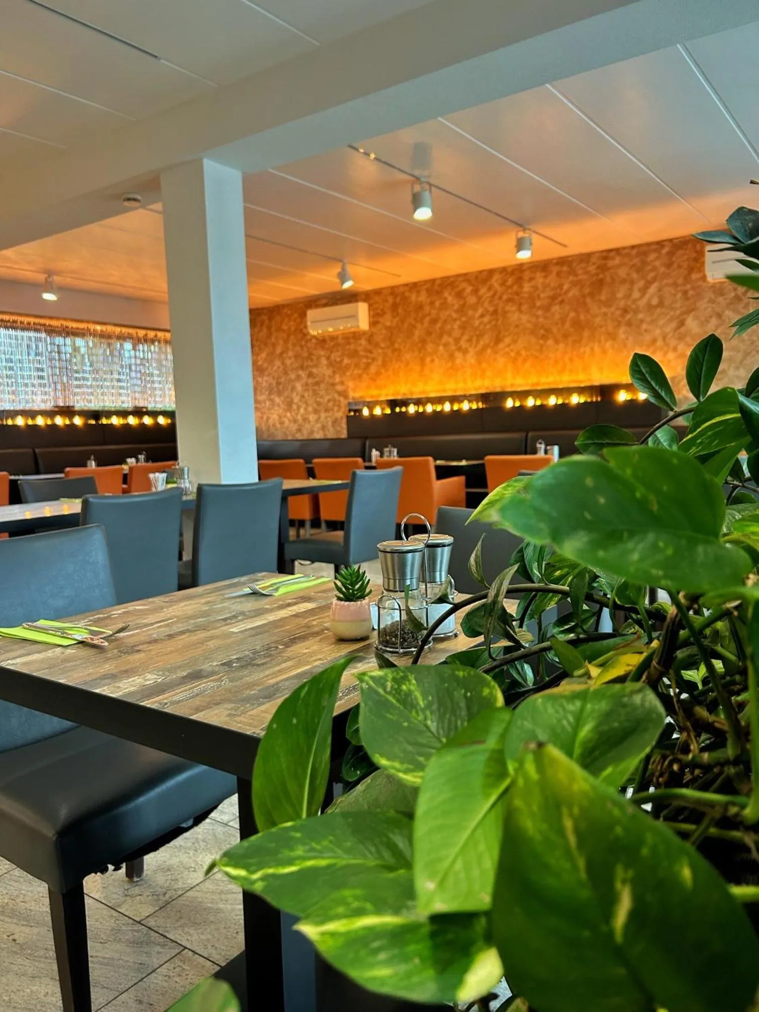 Restaurant/places to eat in Seehotel Forst