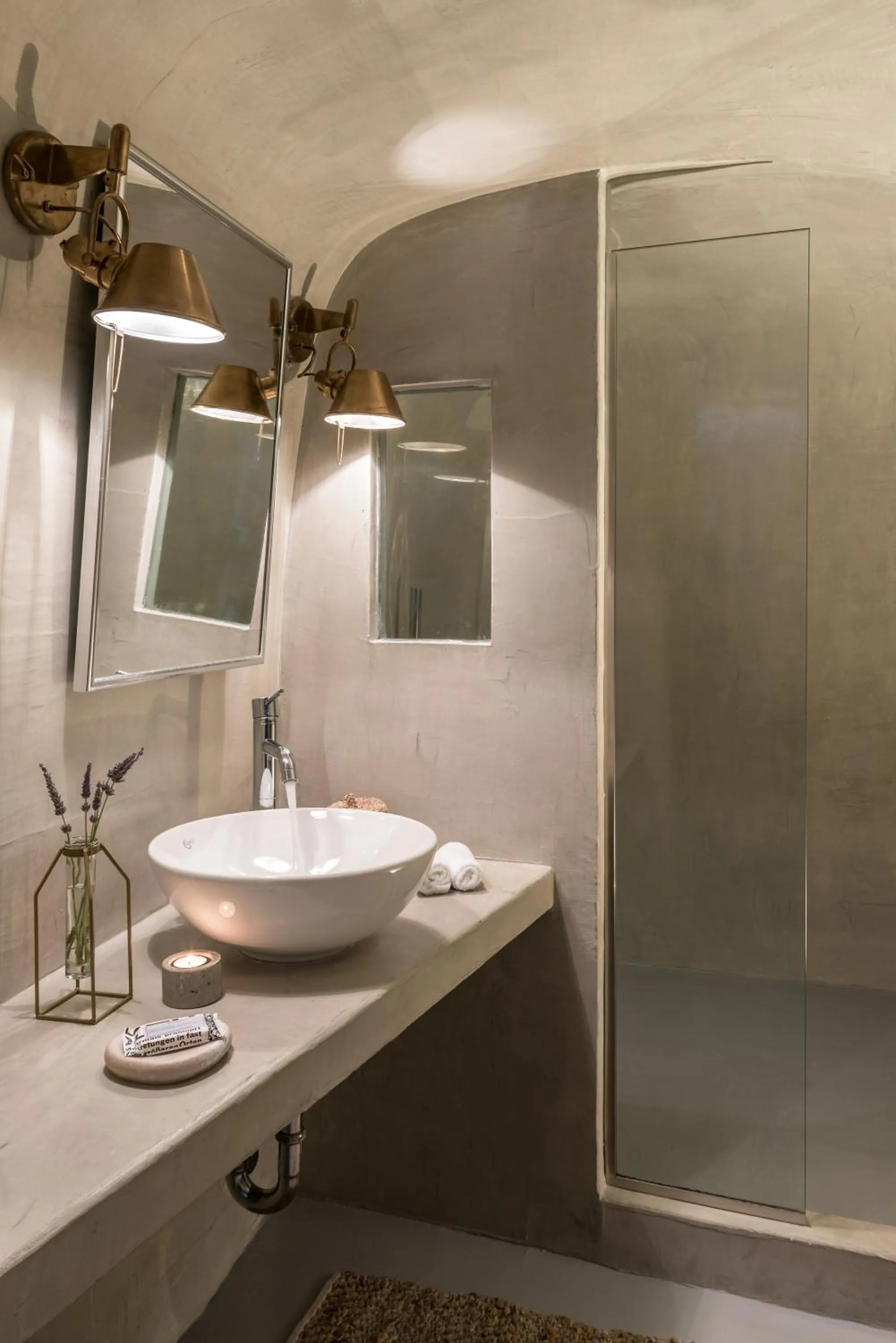 Shower in Cocoon Suites