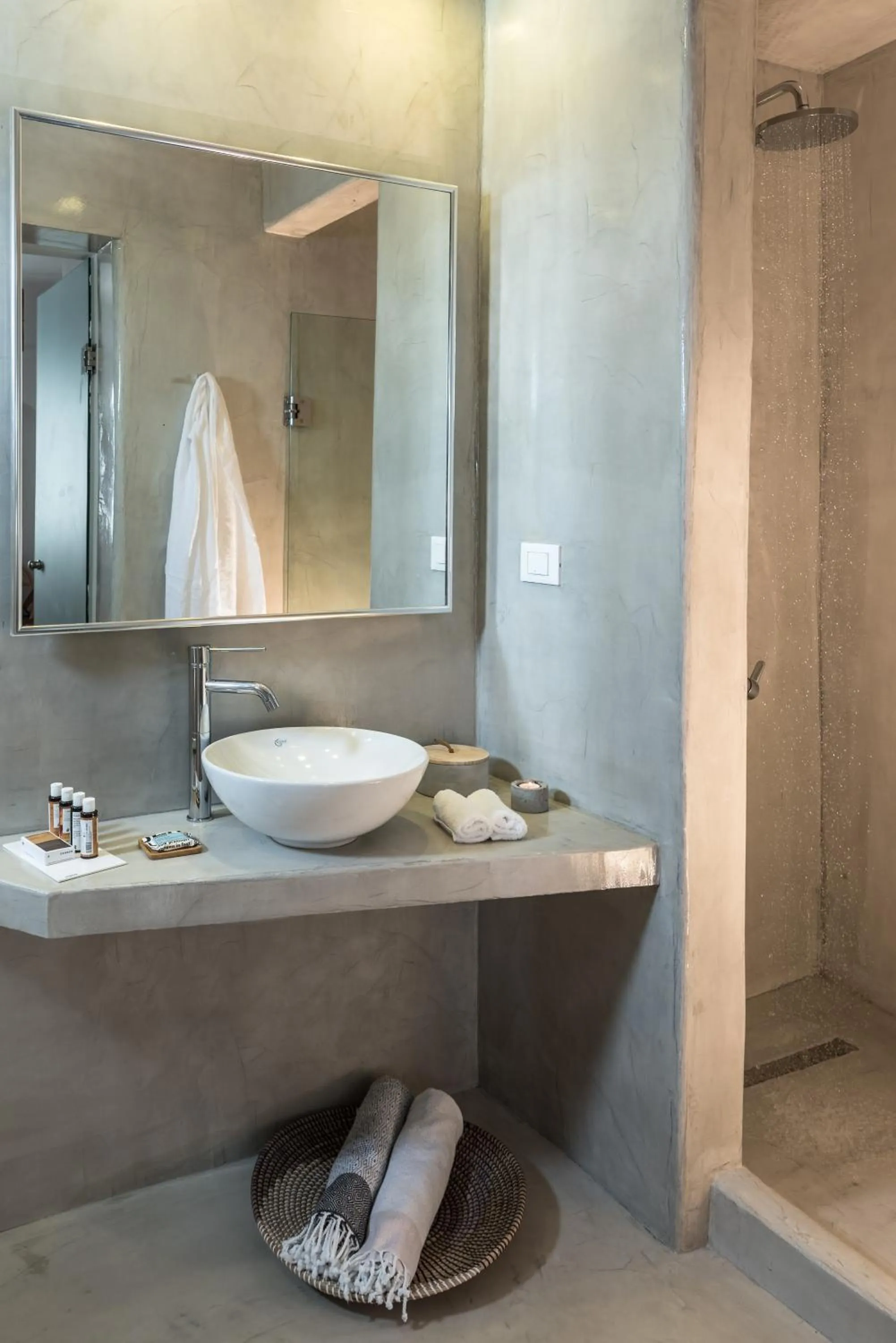 Shower in Cocoon Suites