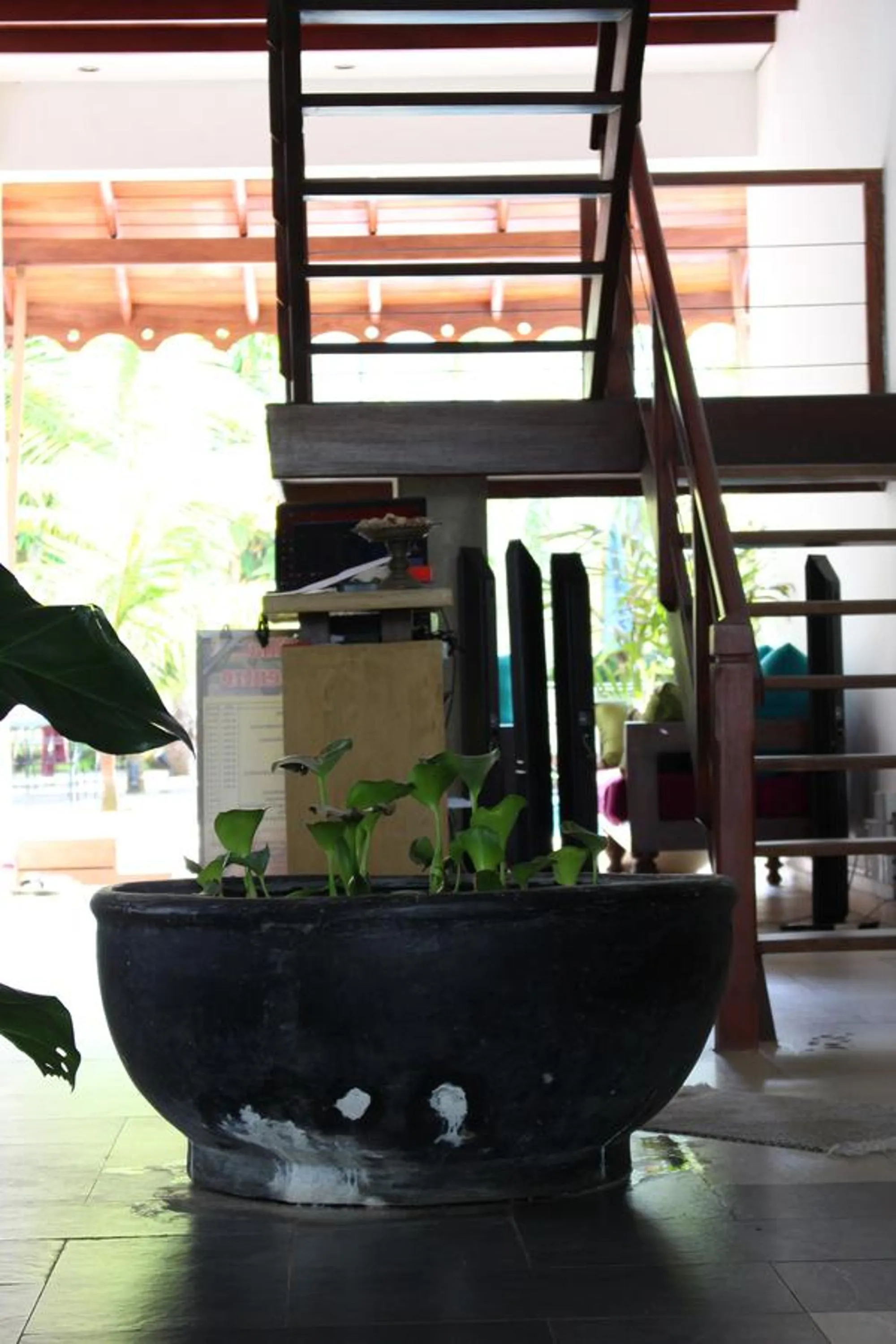 Decorative detail in Villa Kapuru