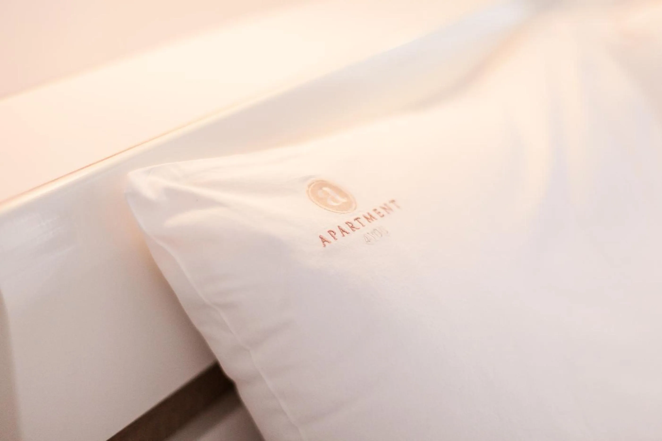 Property logo or sign, Bed in Warsaw Aparthotel