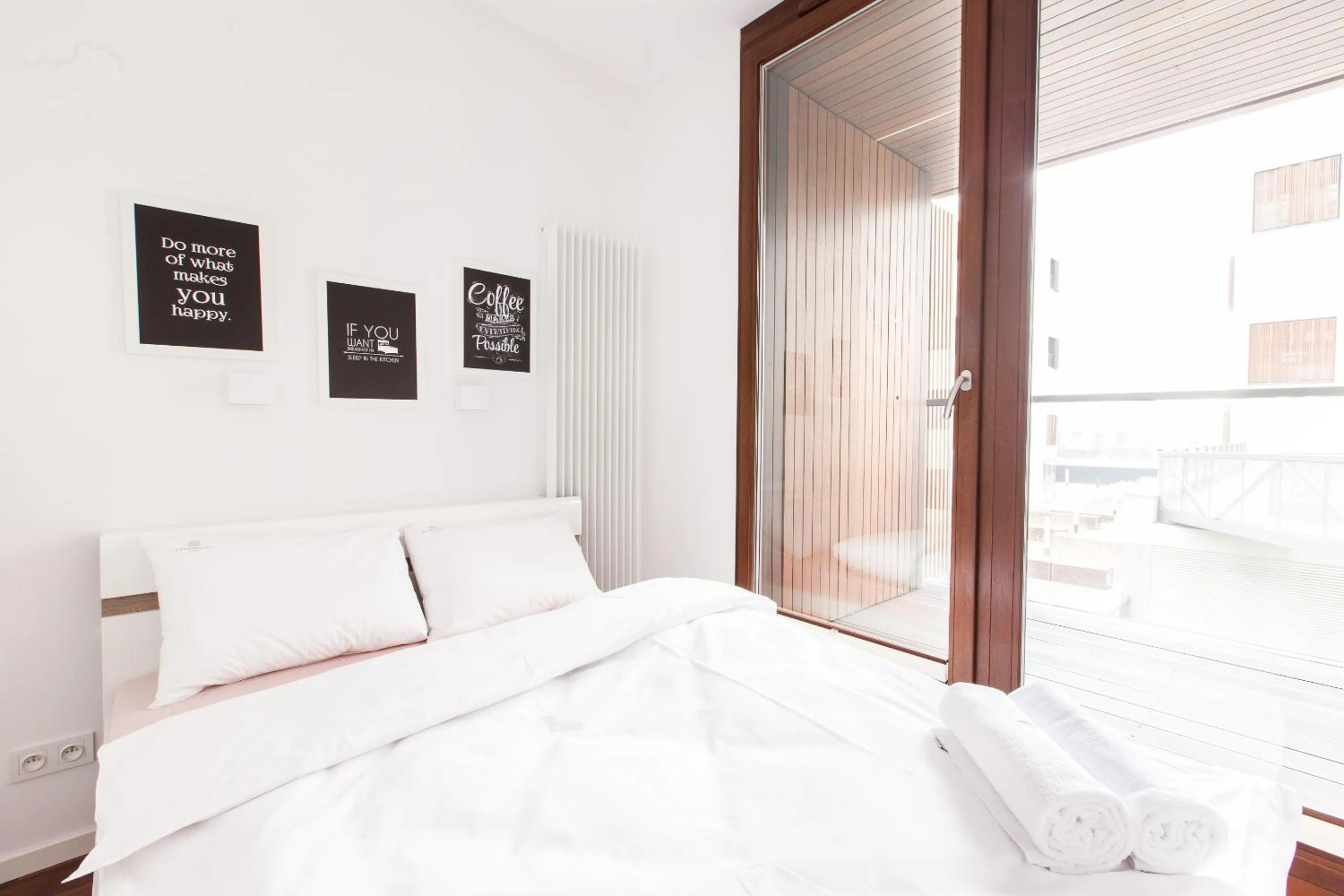 Bed in Warsaw Aparthotel