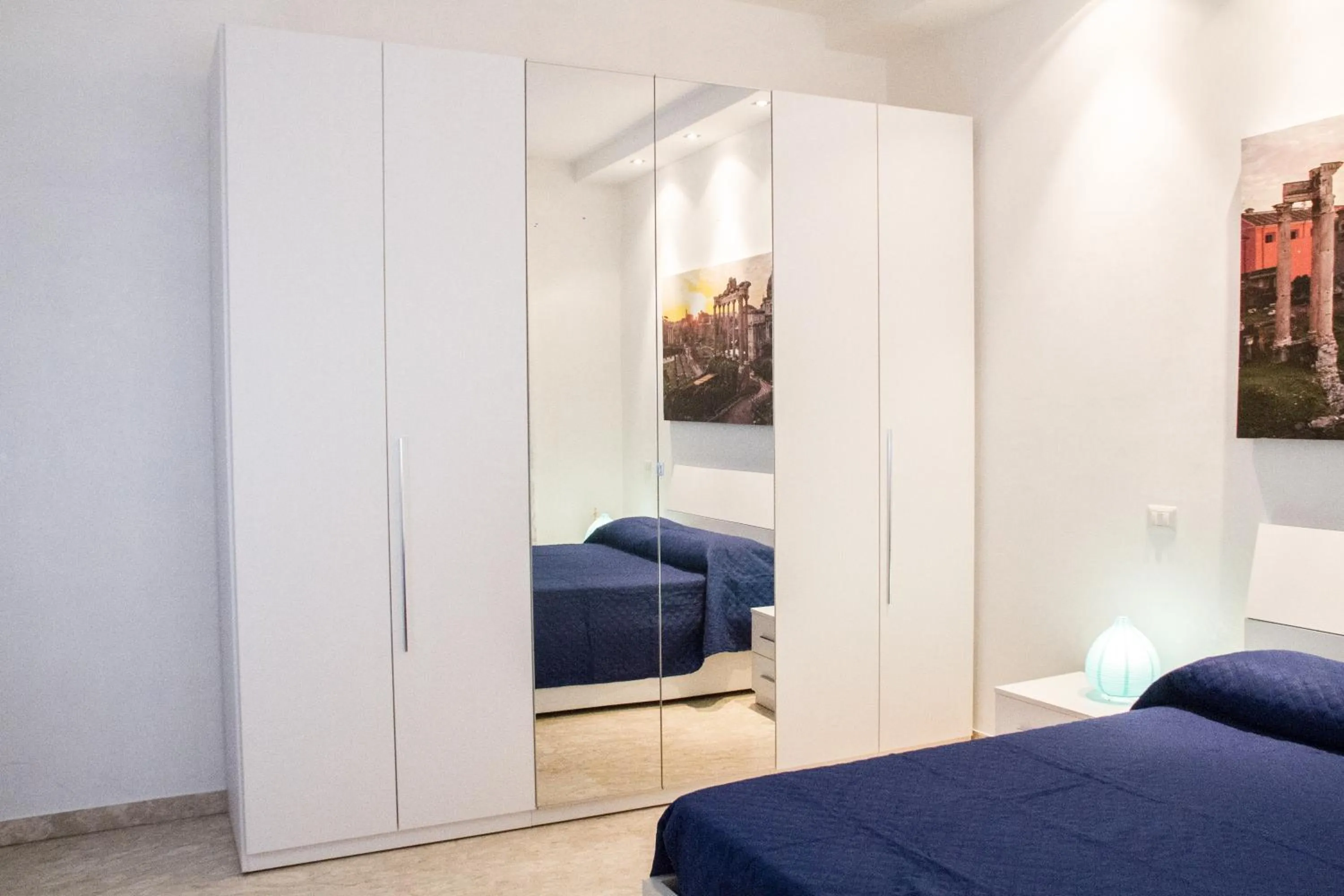 Bedroom, Bed in Domus Romae