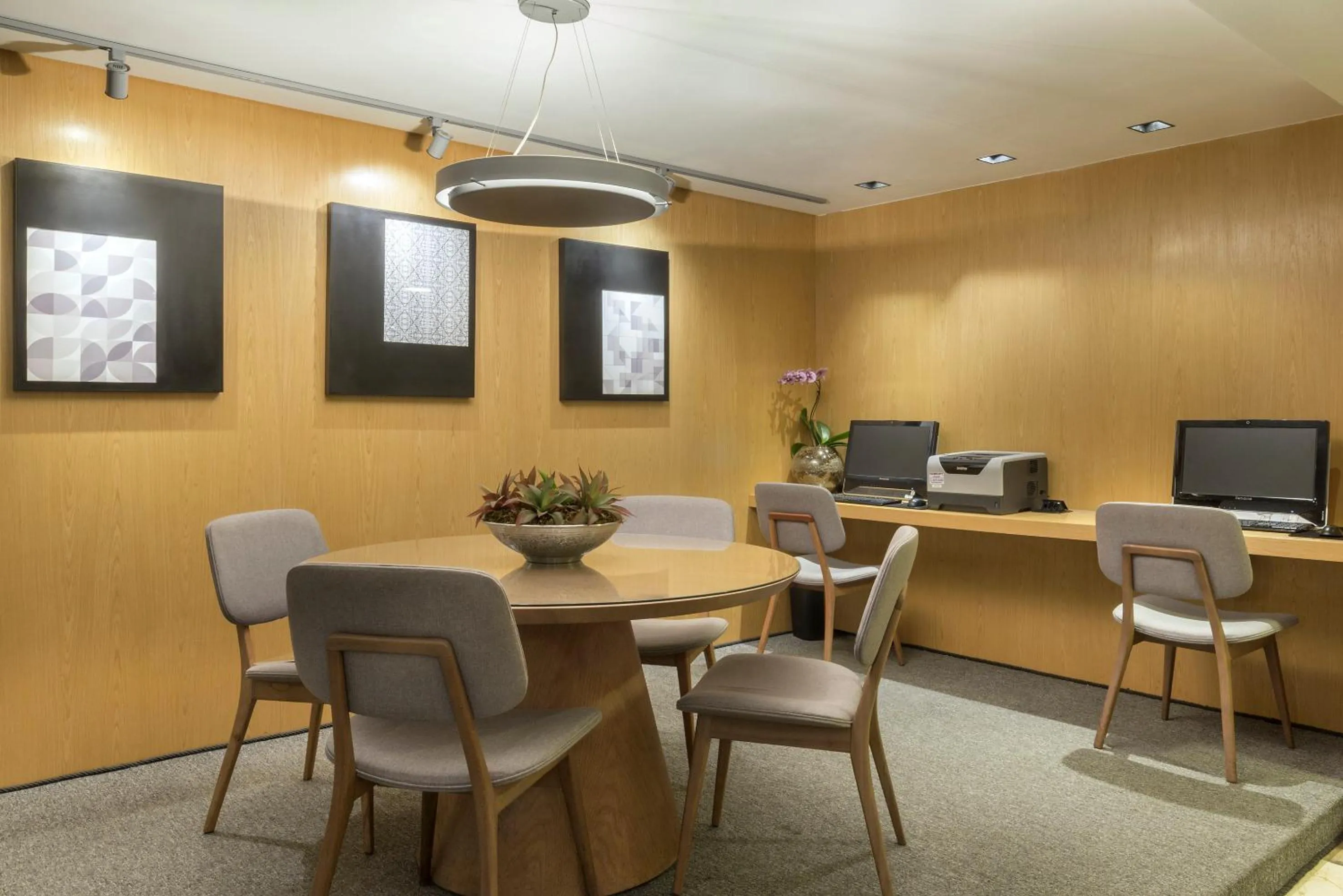 Library in Meliá Brasil 21