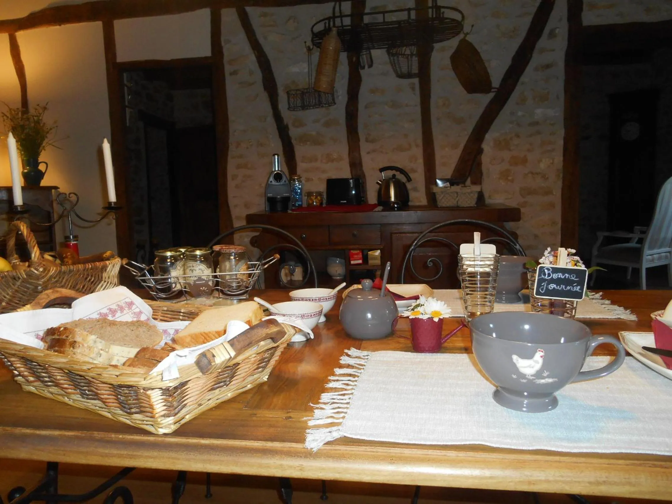 Continental breakfast in Les Chambres d'Hôtes du Rouyre