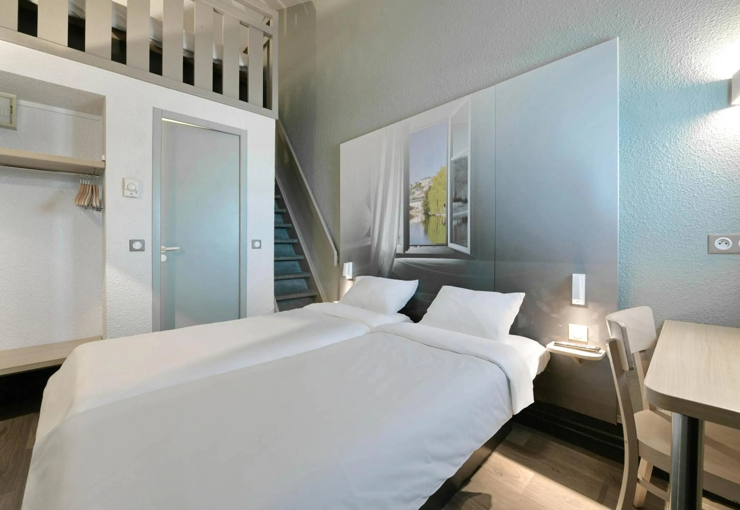 Bedroom, Bed in B&B HOTEL Le Mans Sud