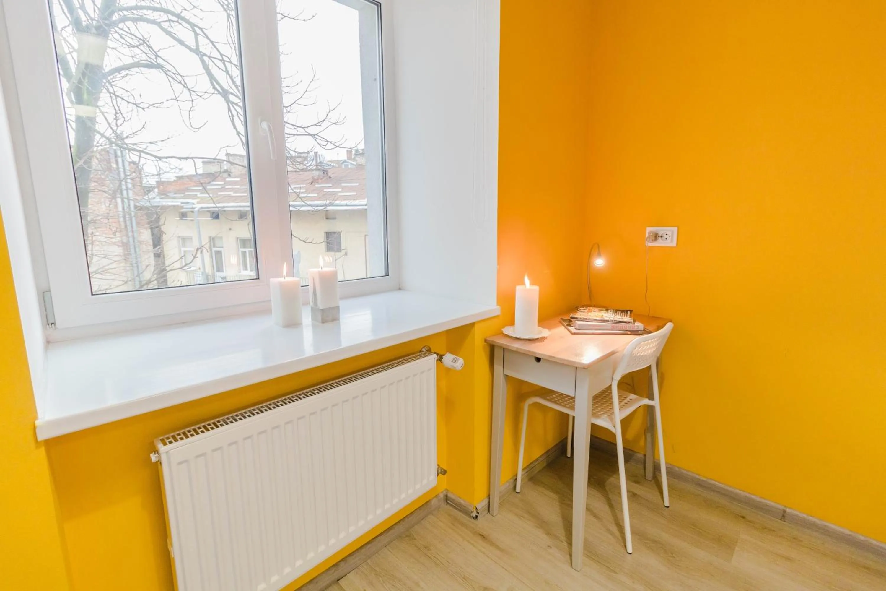 Photo of the whole room in Stories Hub