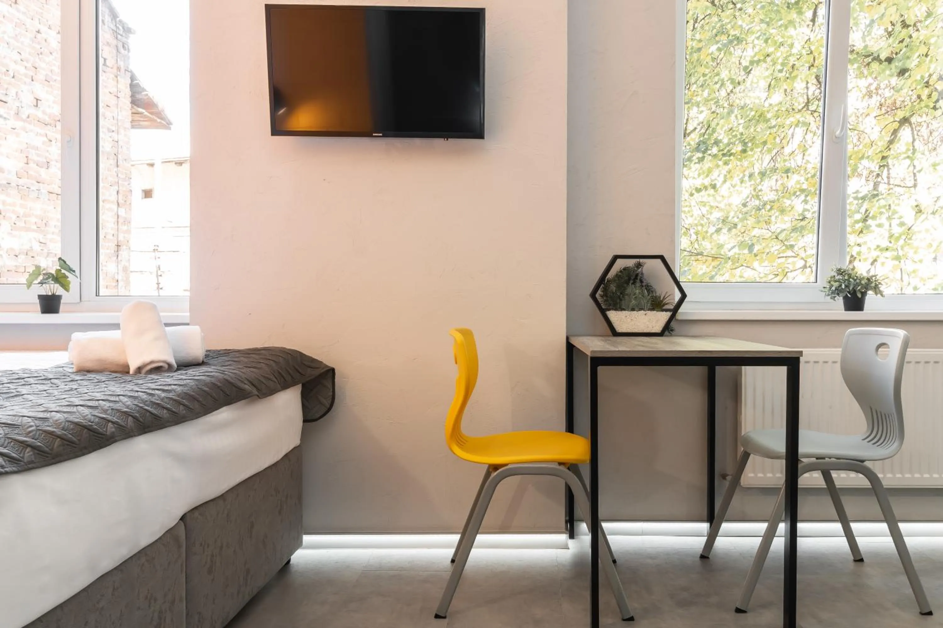 Photo of the whole room in Stories Hub