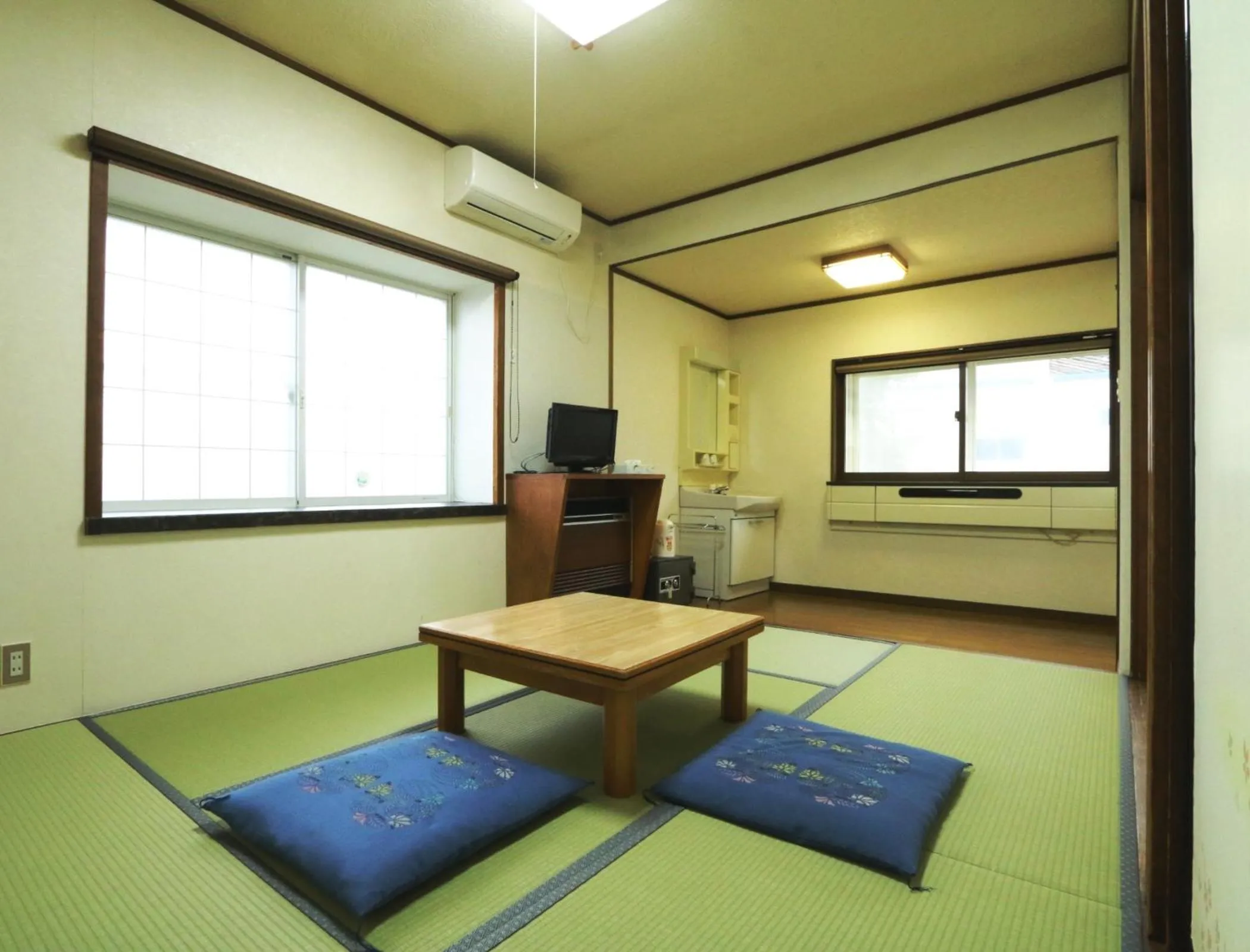 Photo of the whole room in Hakuba Tsugaike Sunrise Tanne