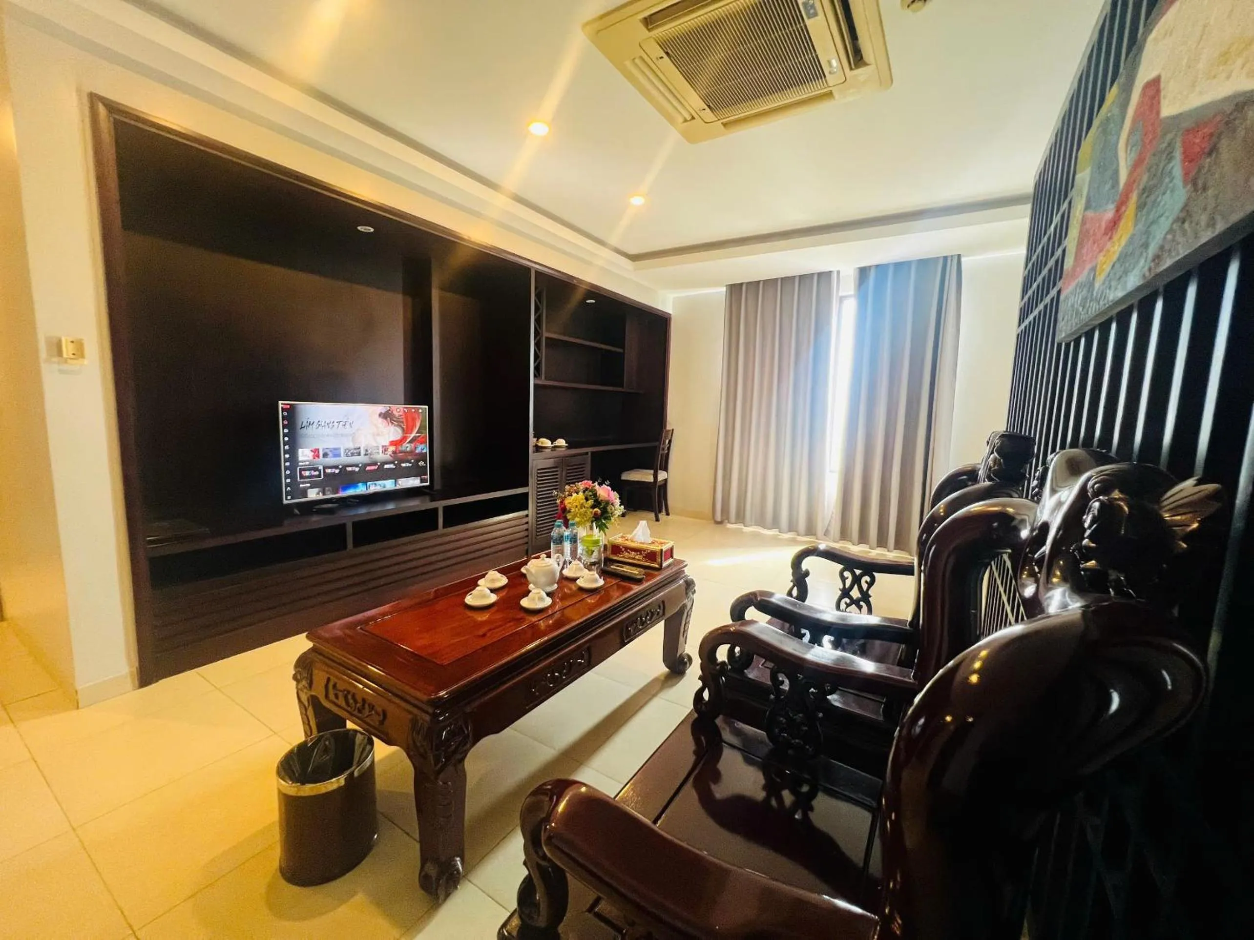 Golden Quang Tri Hotel