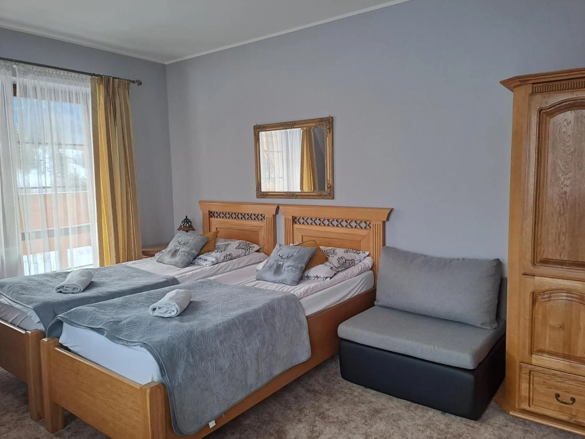 Bed in Willa Wisienka