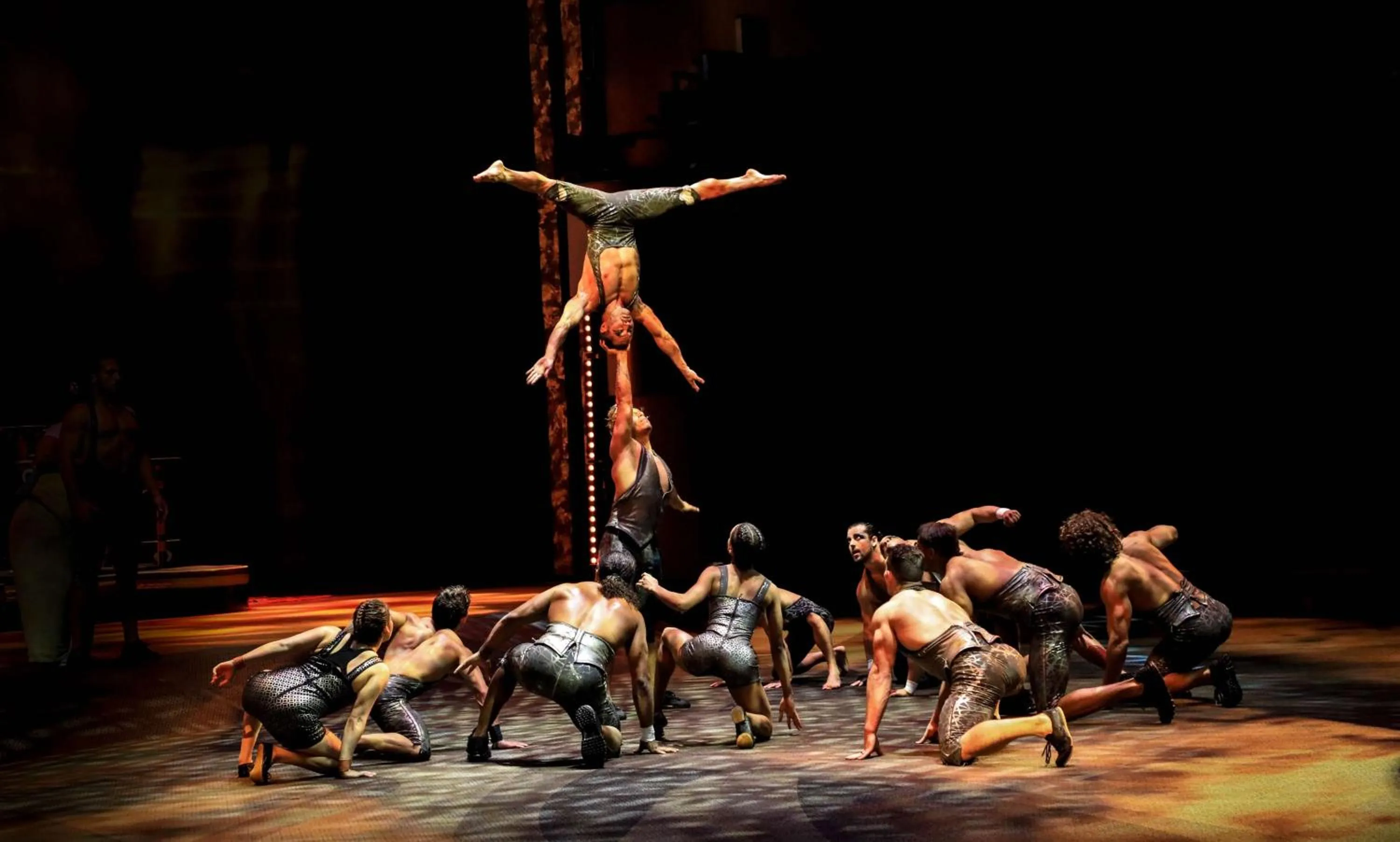 Evening entertainment in Hilton Dubai Al Habtoor City