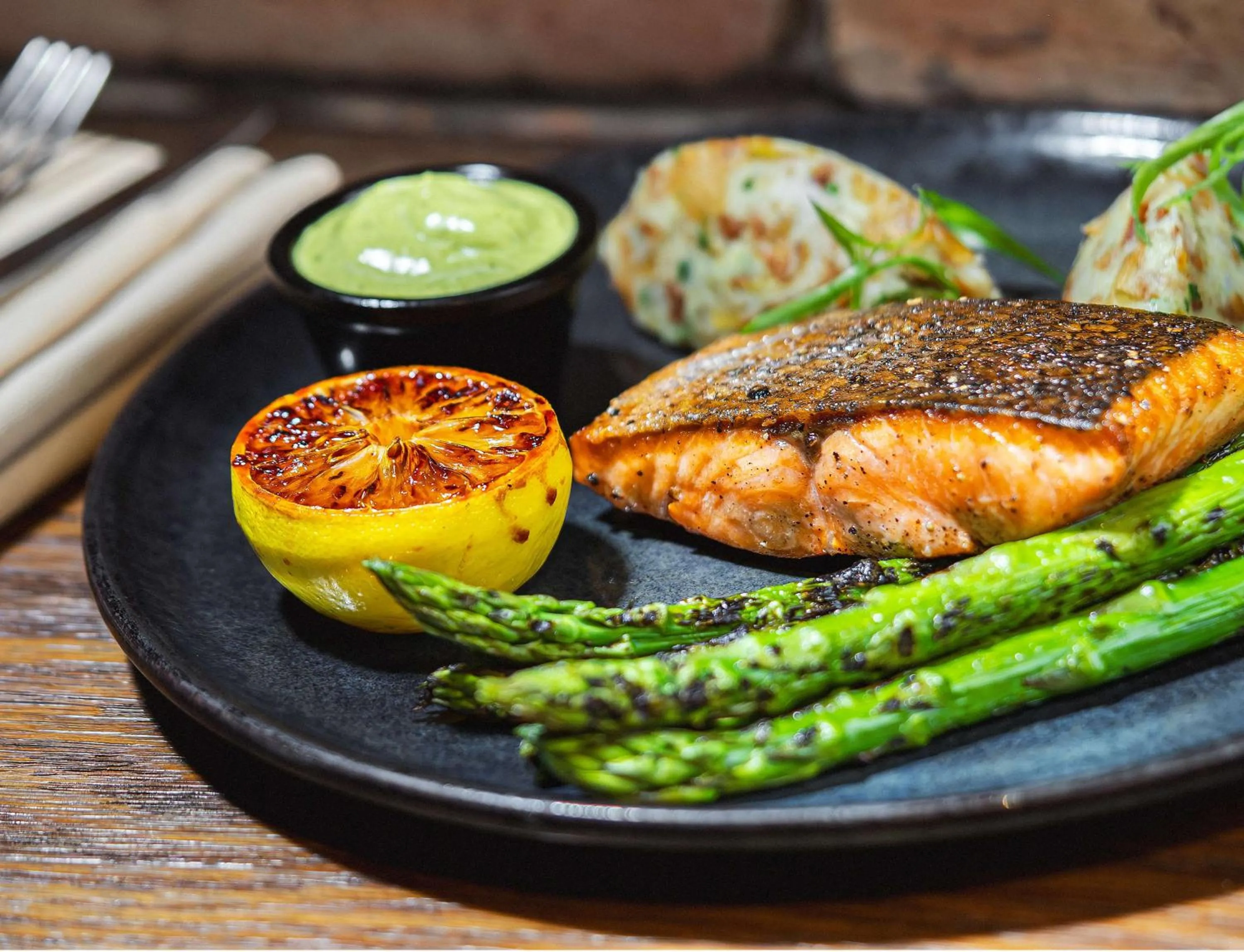 Lounge or bar in Hilton Dubai Al Habtoor City