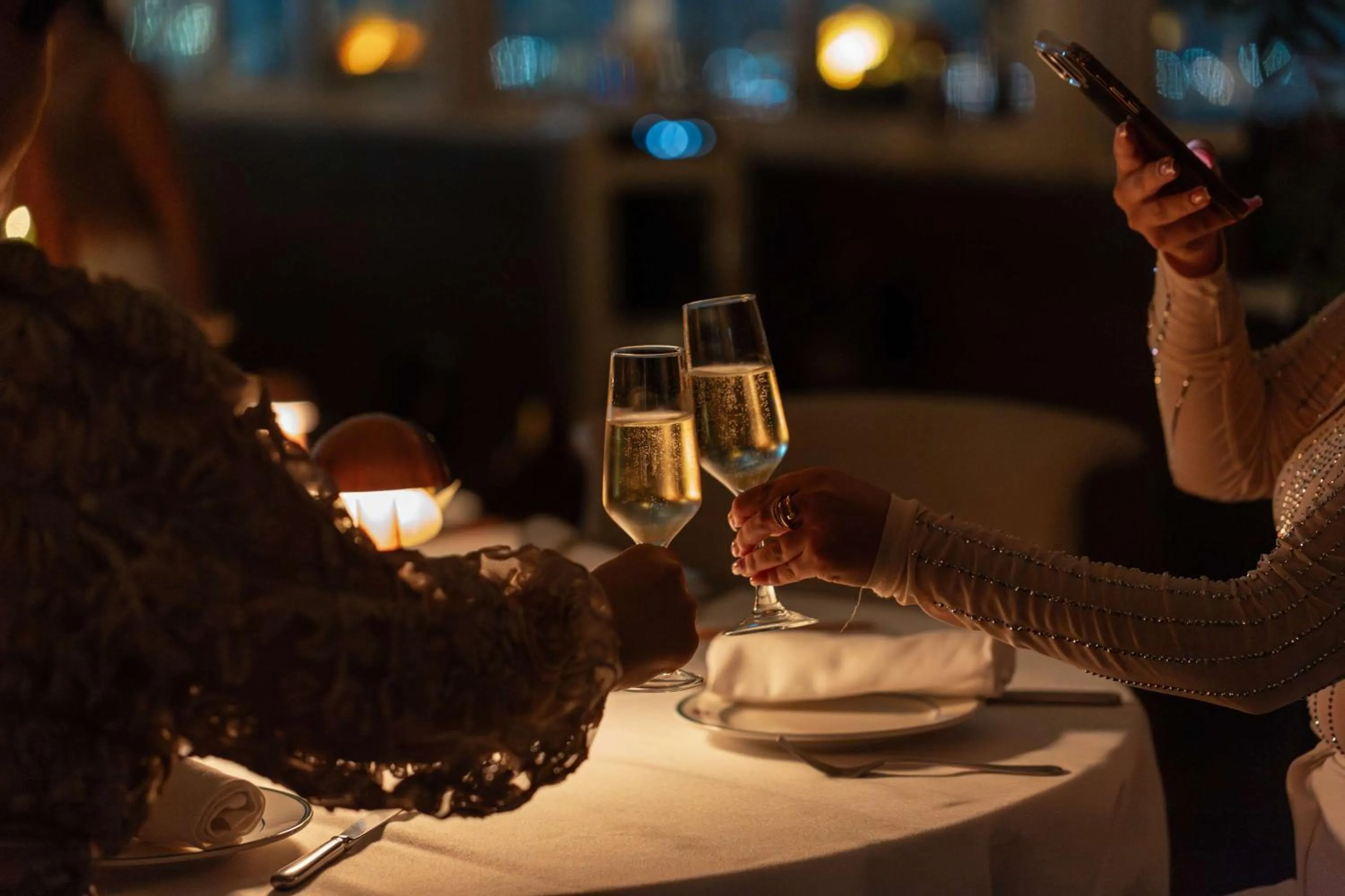 Lounge or bar in Hilton Dubai Al Habtoor City