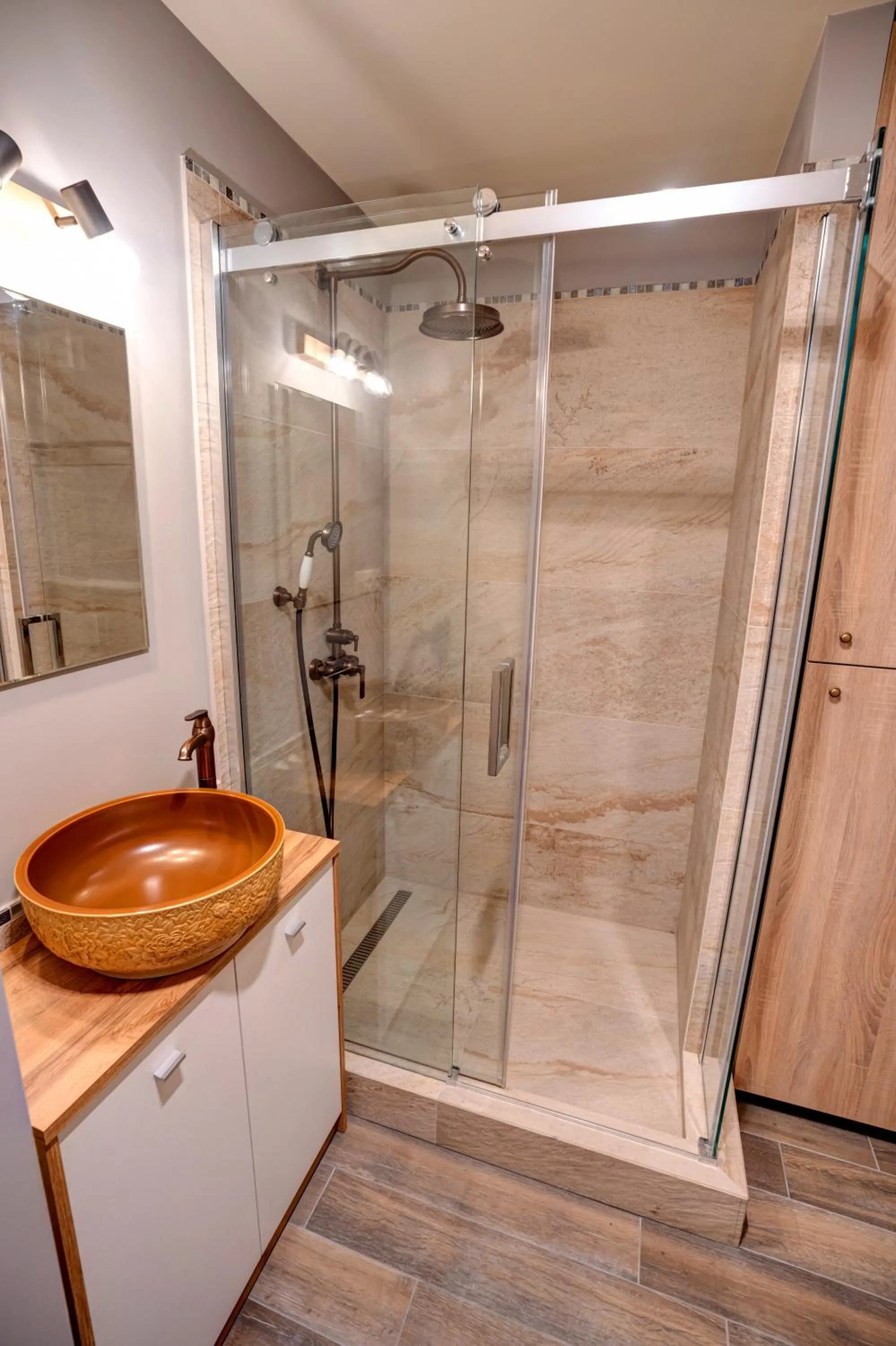 Shower in Apartmány Tri Studničky