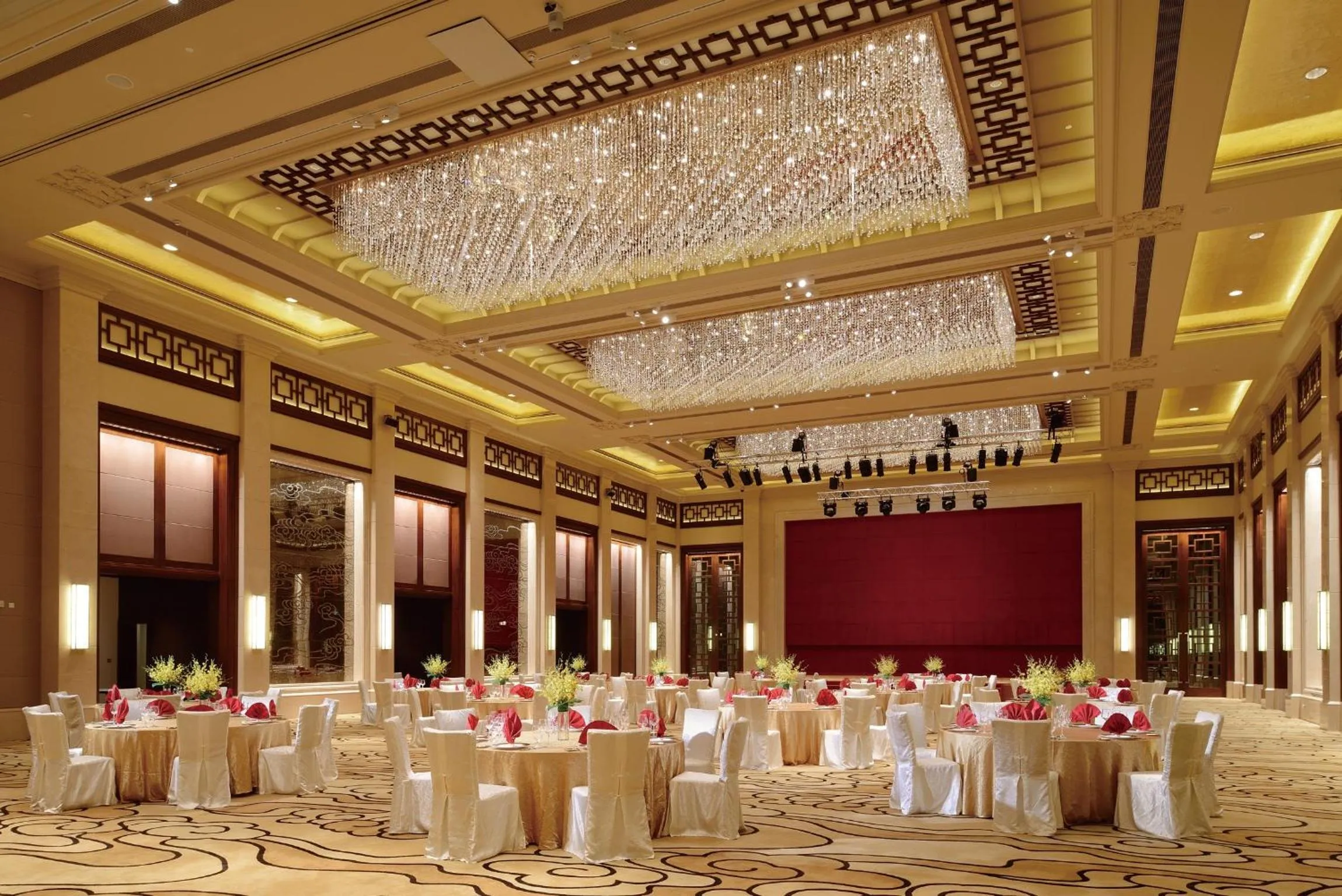 Business facilities in Imperial Springs