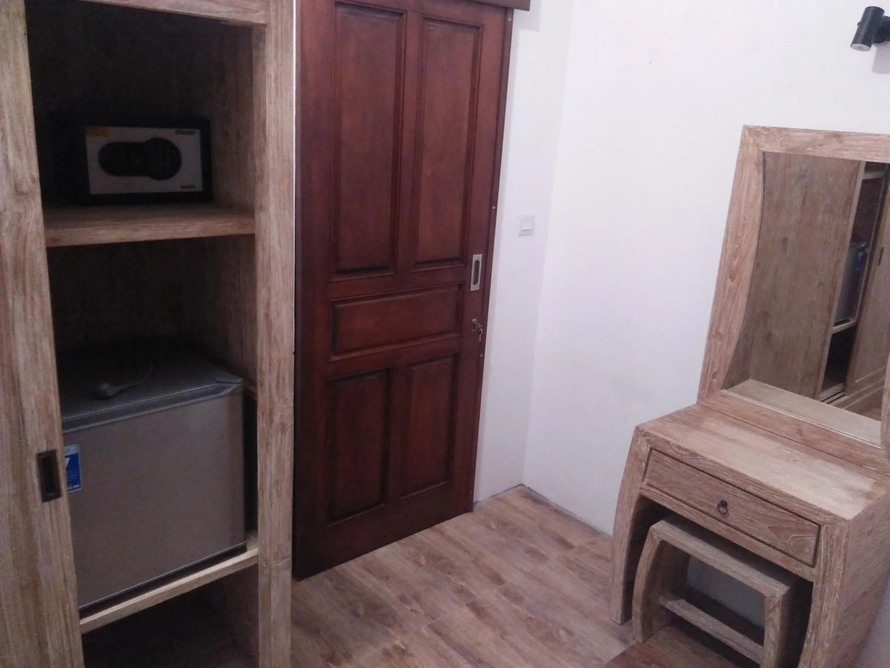 wardrobe in Villa Wedang