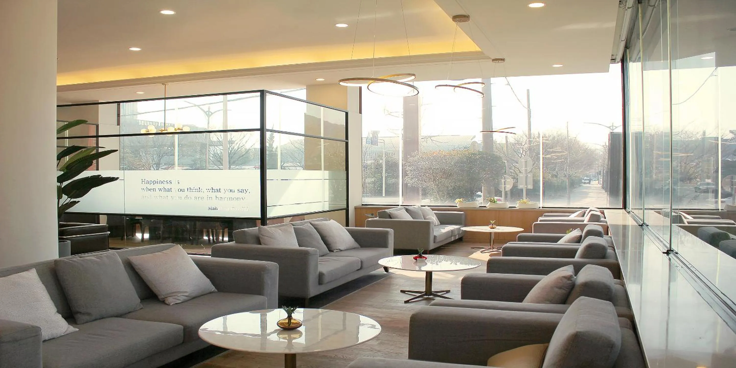 Lounge or bar in Crown Hotel Changwon