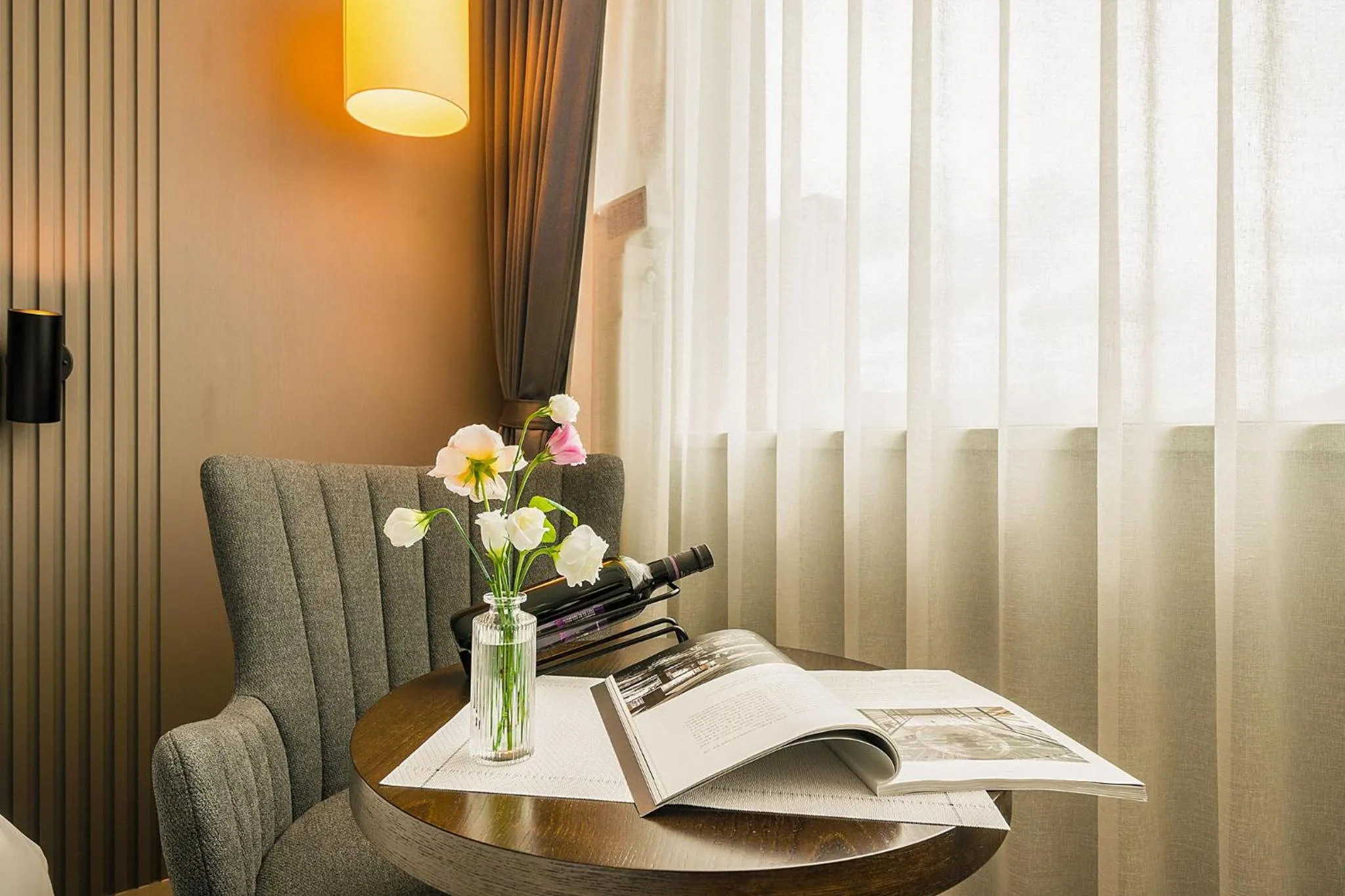 Seating area in Crown Hotel Changwon