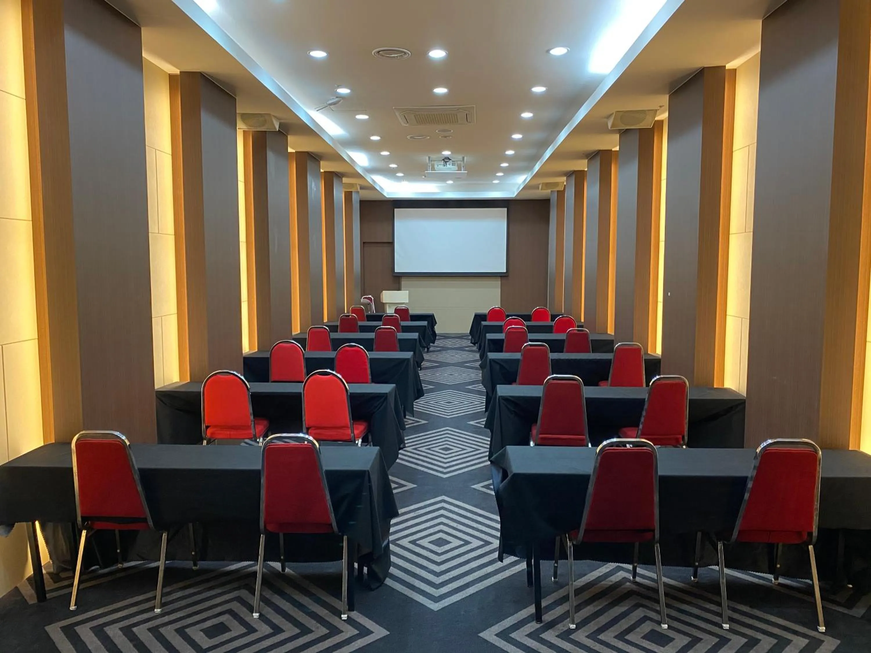 Meeting/conference room in Crown Hotel Changwon